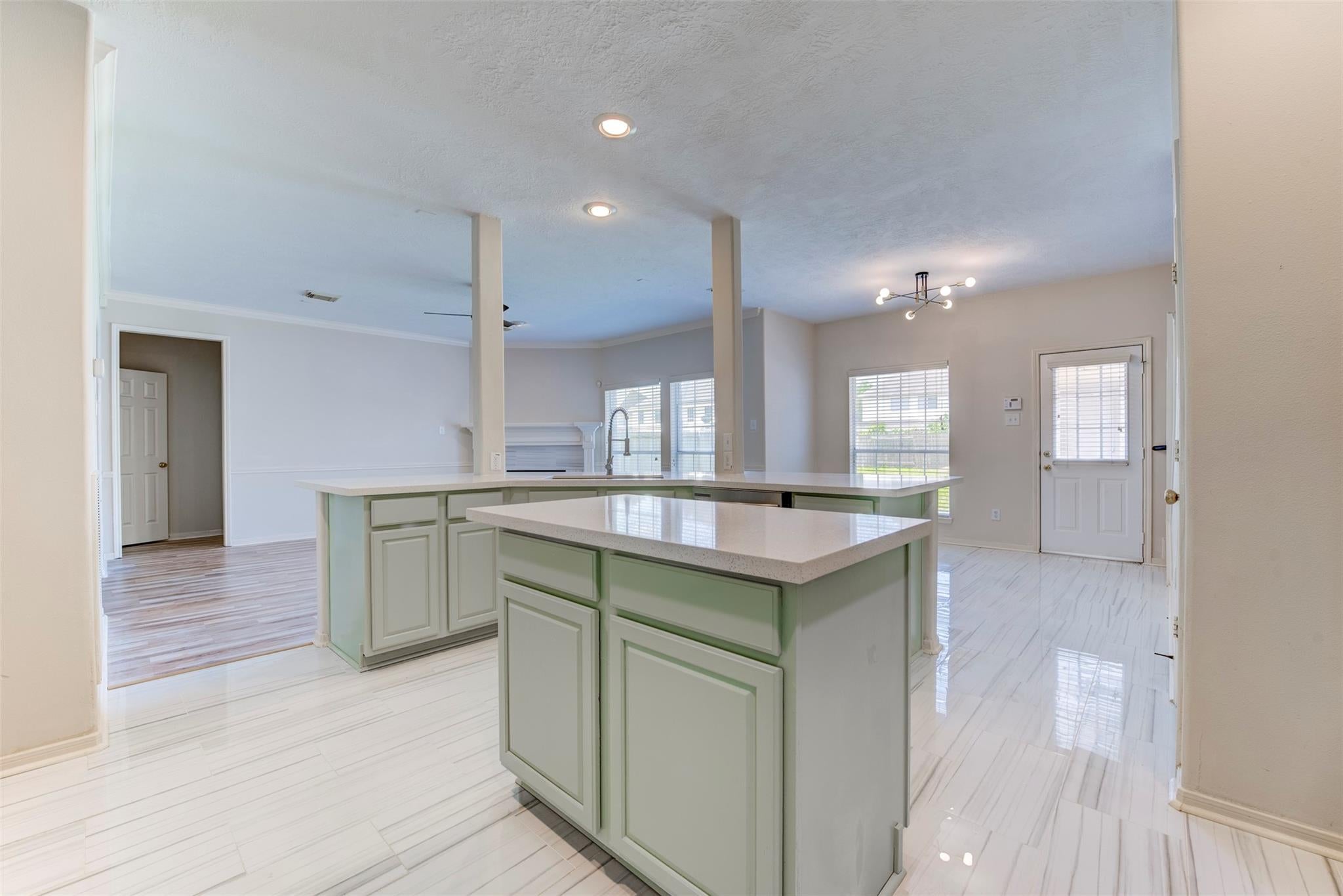 7330 Kainer Spring Ln, Richmond, TX 77407 photo