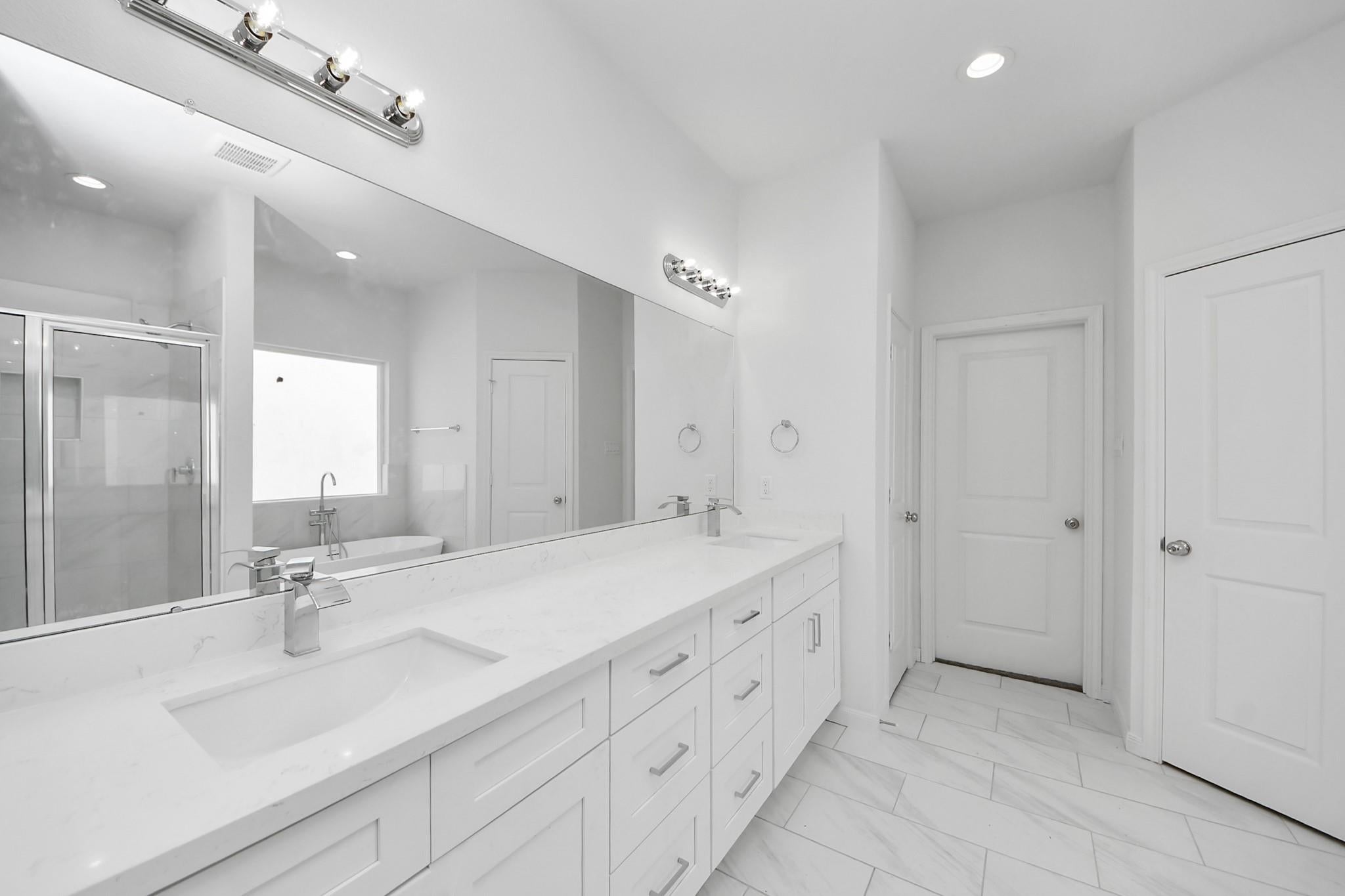 4012 Mckinley St, Houston, TX 77051 photo