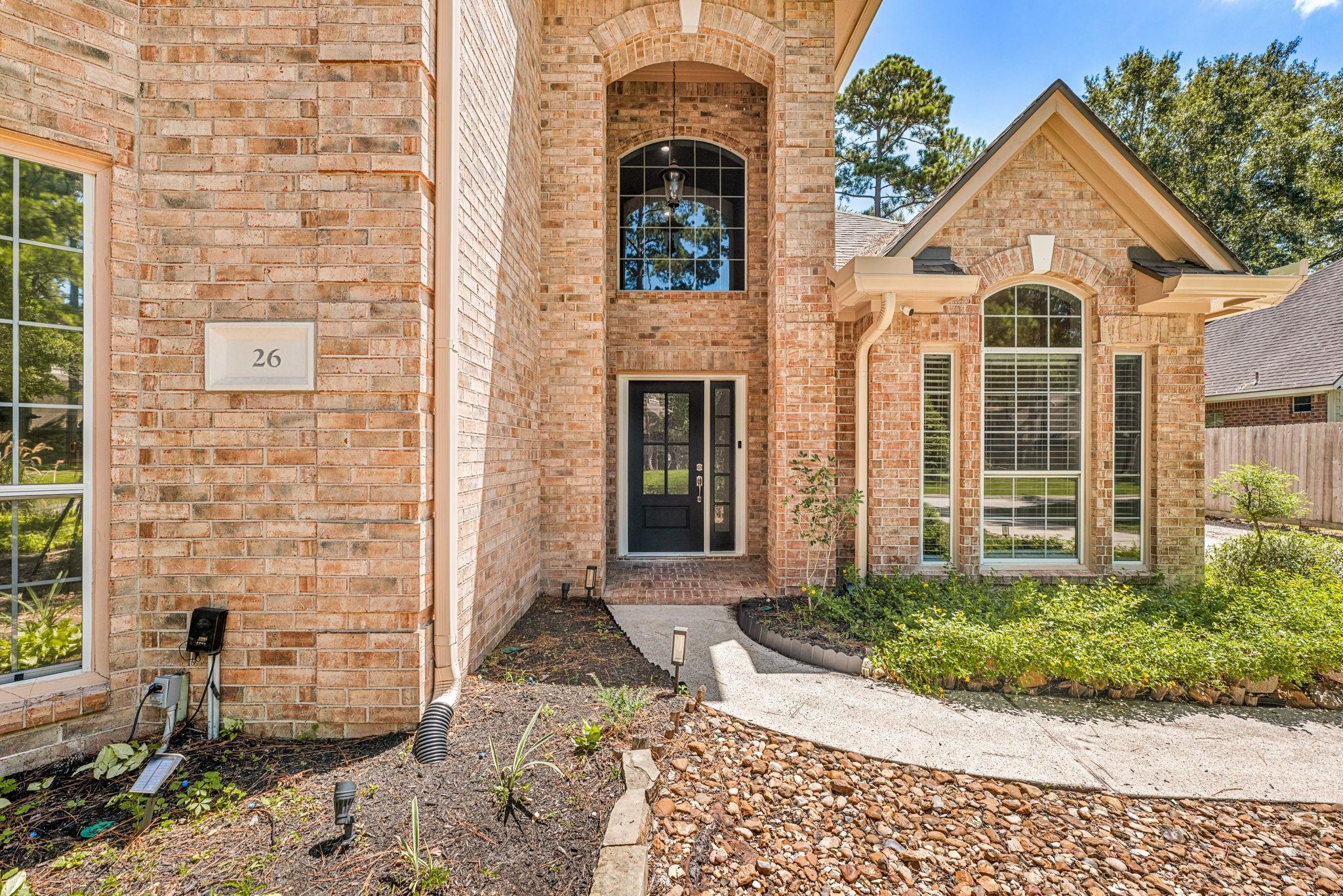 26 Cinnamon Teal Pl, The Woodlands, TX 77382 photo