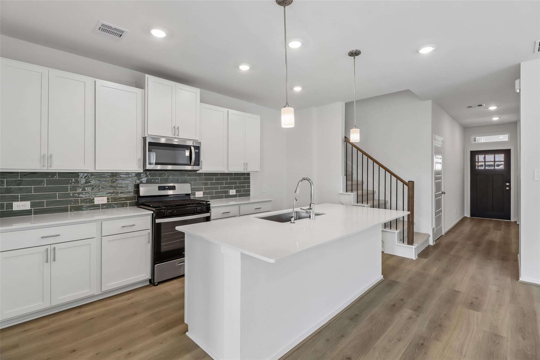 31025 Amalfi Cliff Dr, Huffman, TX 77336