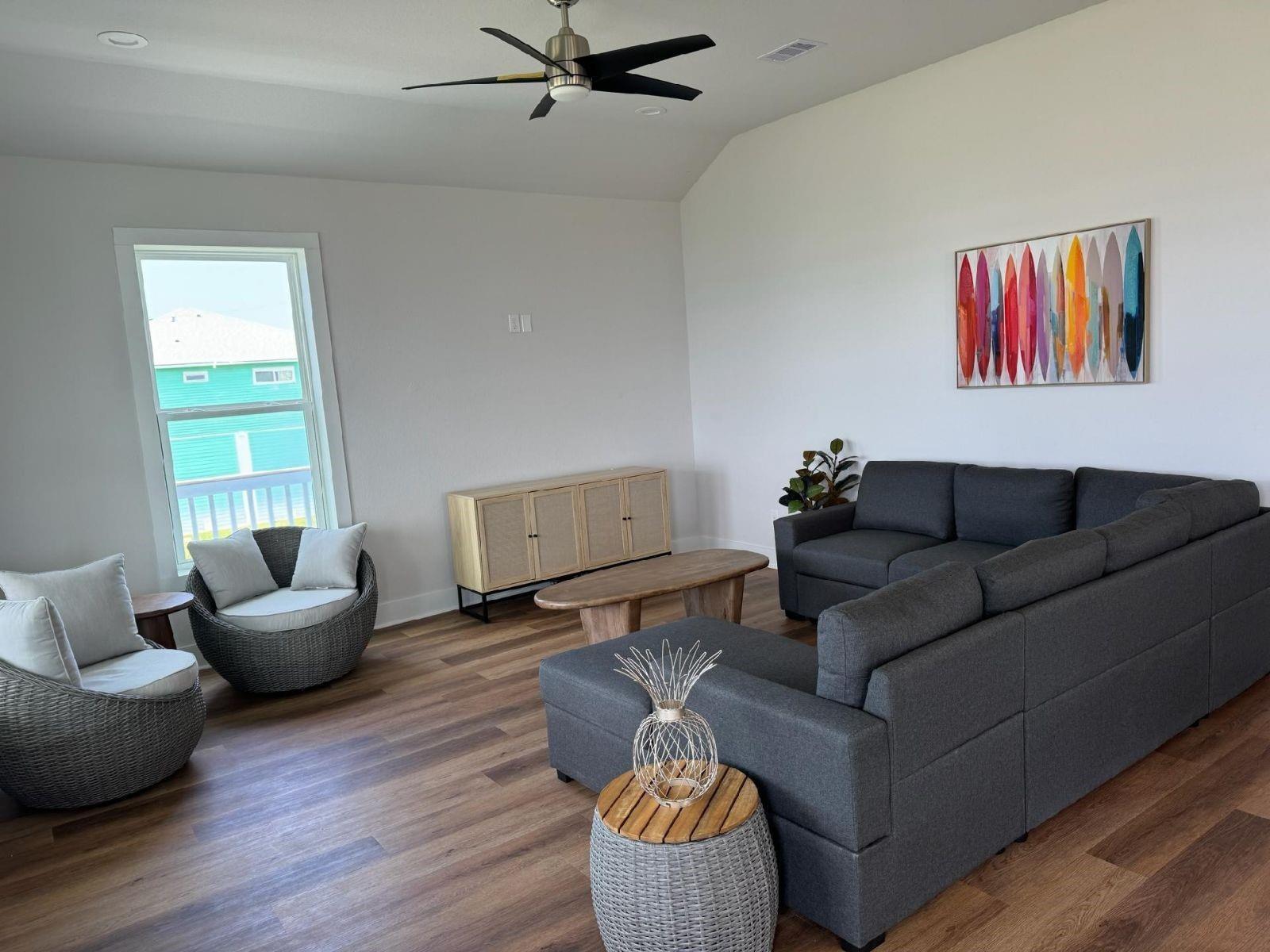 13214 Buccaneer Pkwy, Freeport, TX 77541 photo