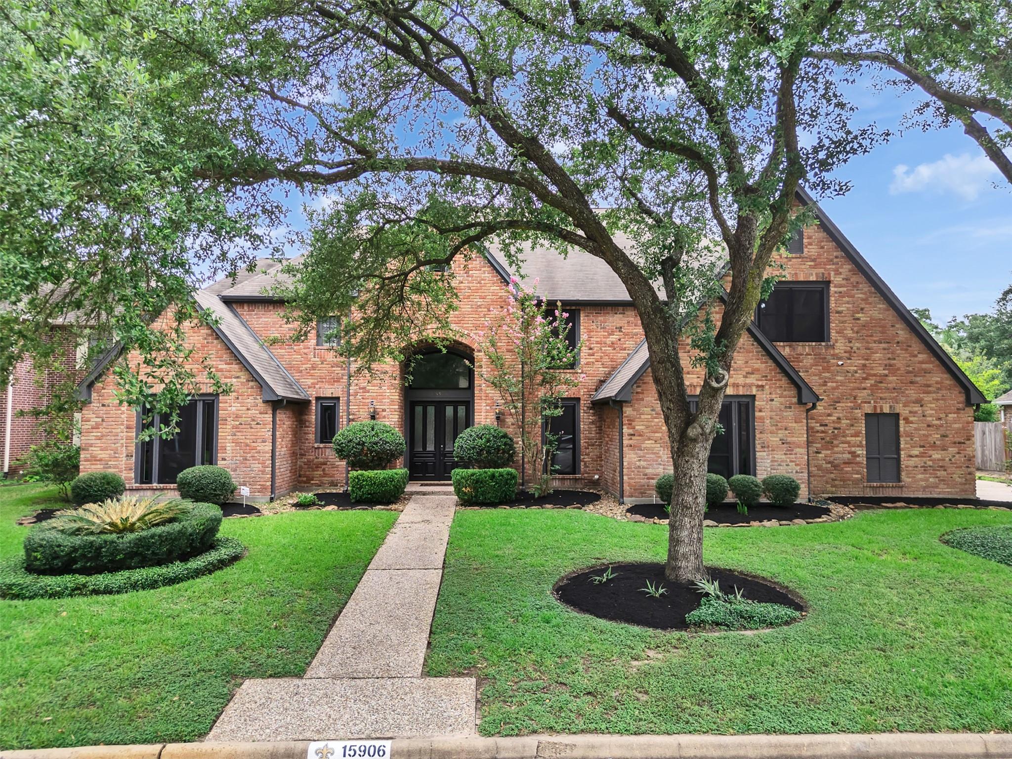 15906 Redwood Place Dr, Houston, TX 77079