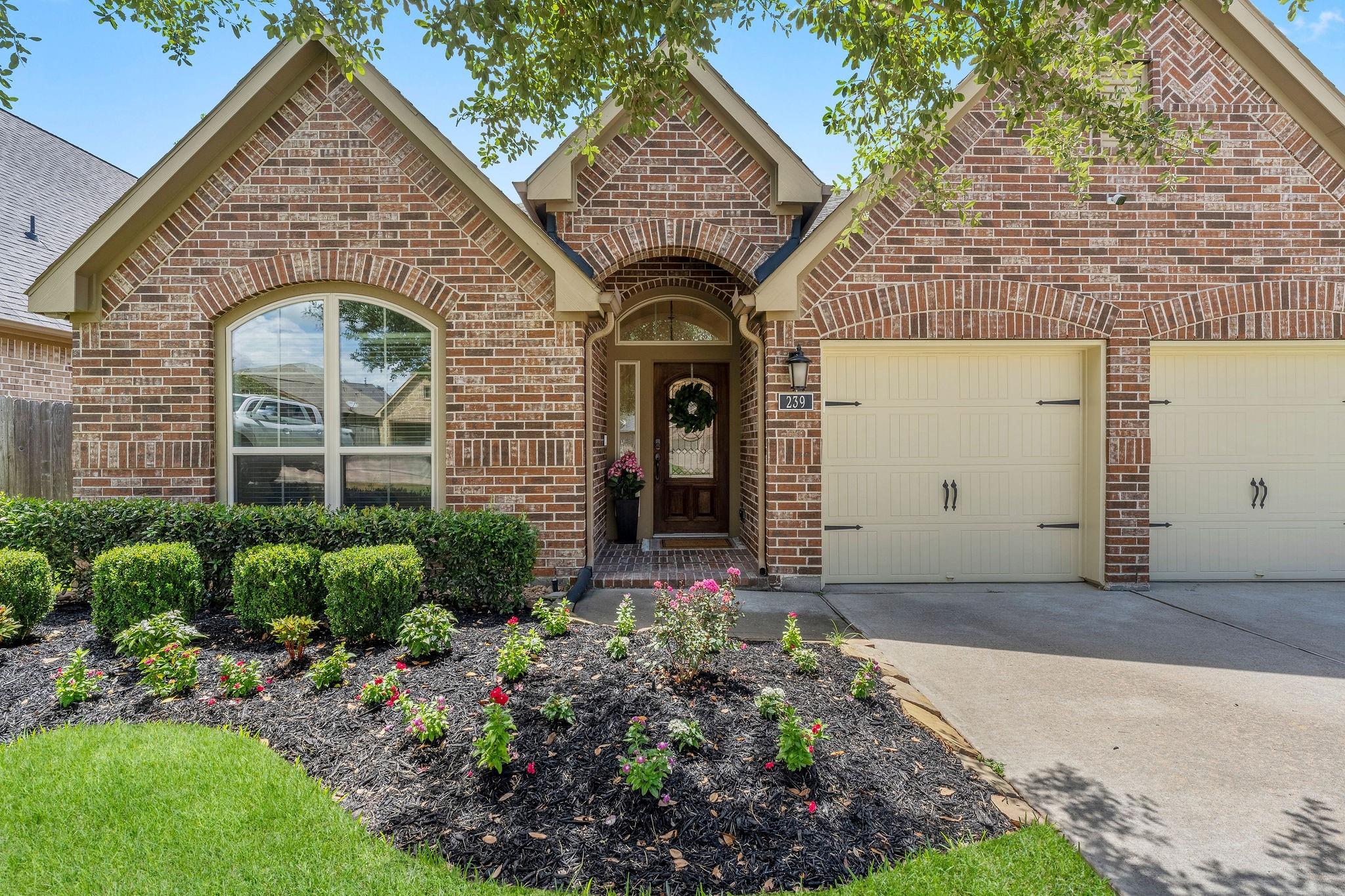 239 Forest Peak Way, Montgomery, TX 77316 photo