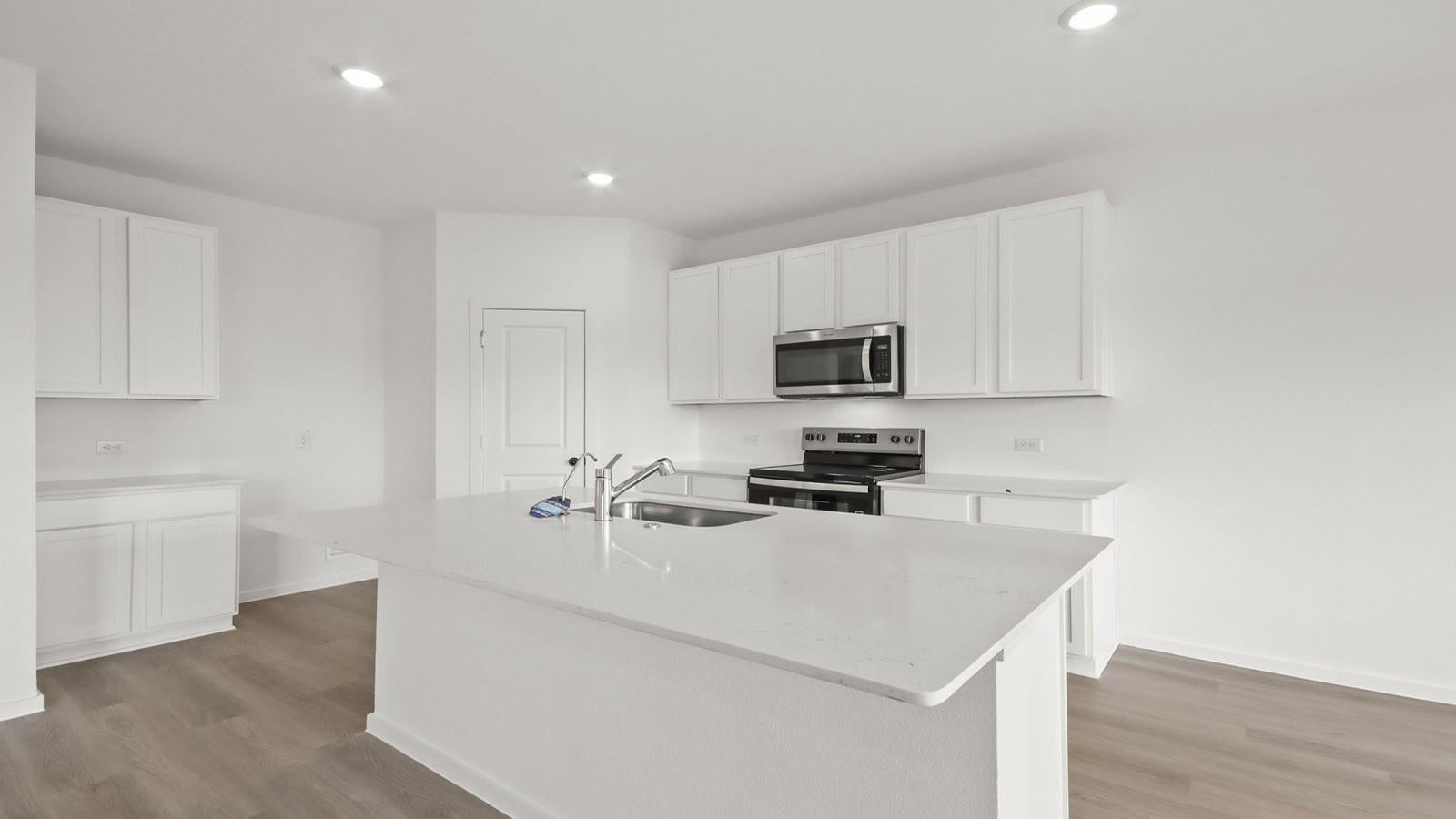 13055 Sorrento Bay Dr, Willis, TX 77318 photo