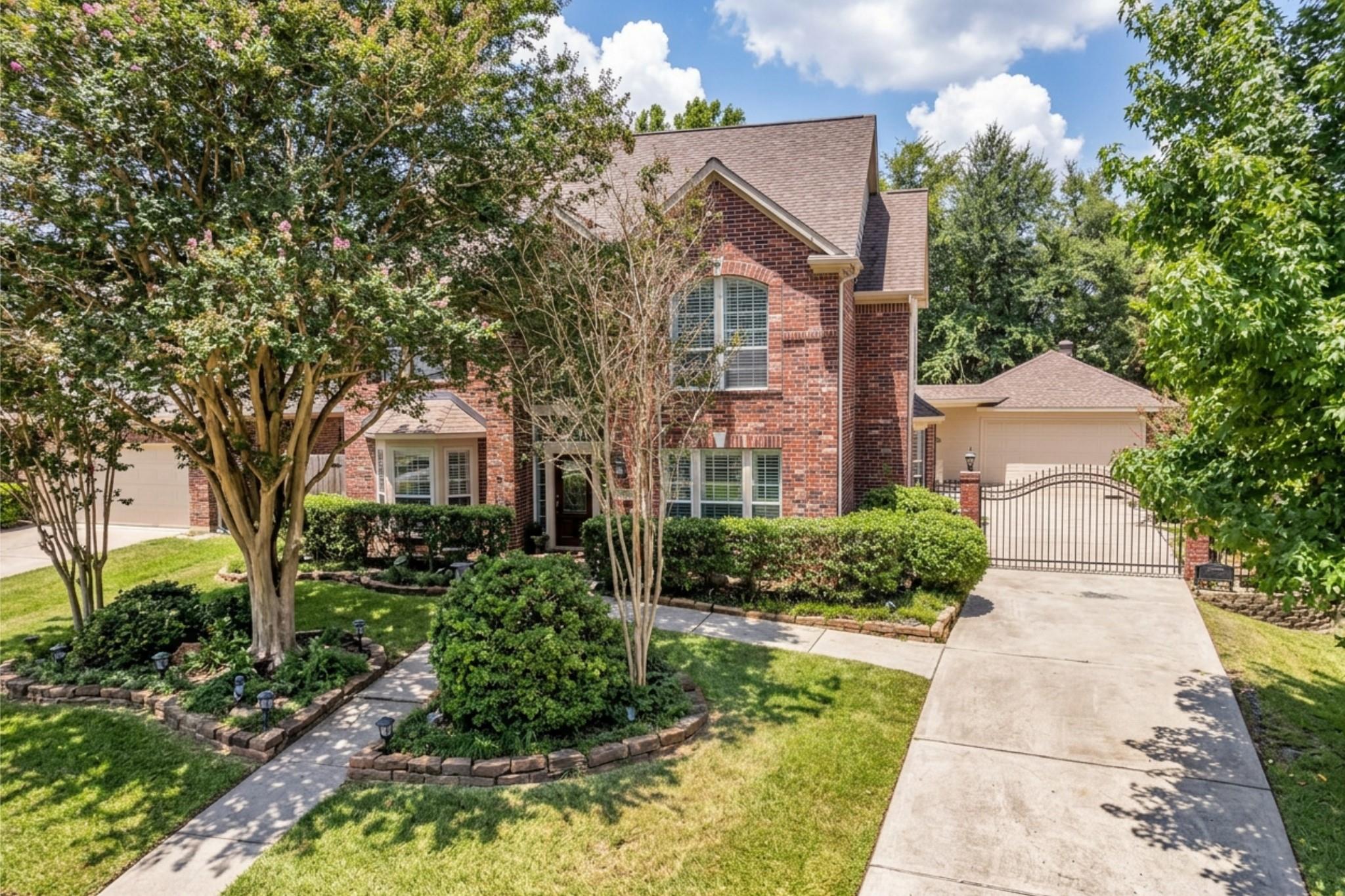 79 Shale Creek Cir, The Woodlands, TX 77382