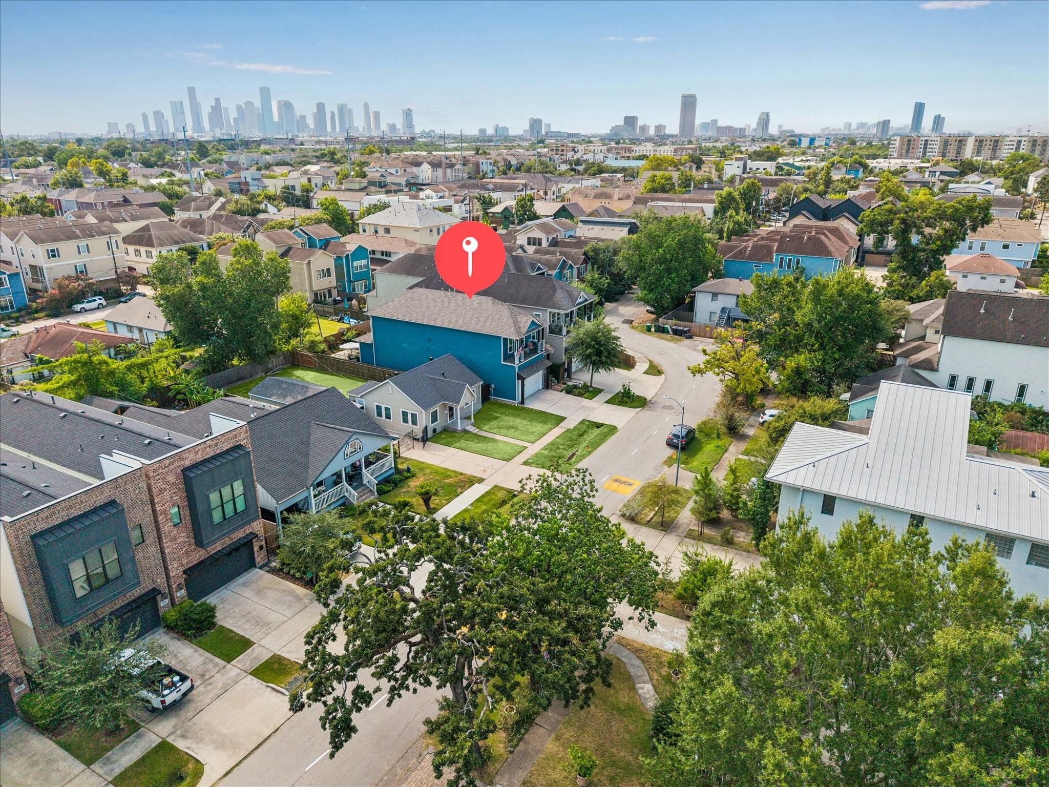 924 Alexander St, Houston, TX 77008 photo