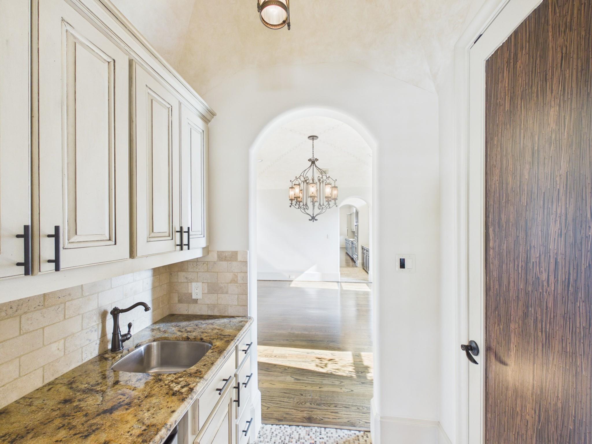 4003 Dumbarton St, Houston, TX 77025 photo