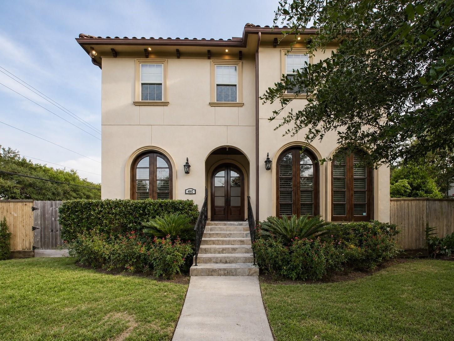 4003 Dumbarton St, Houston, TX 77025