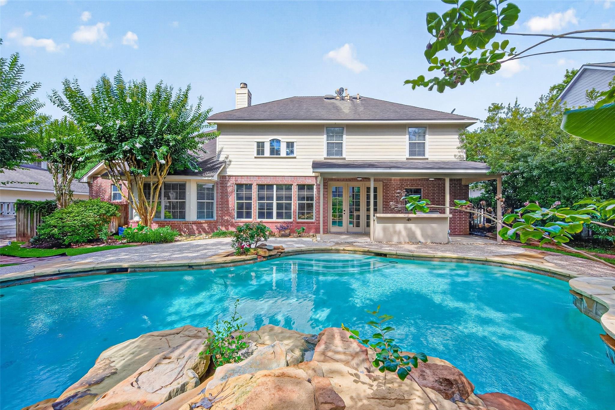 10 Mirror Ridge Dr, The Woodlands, TX 77382 photo