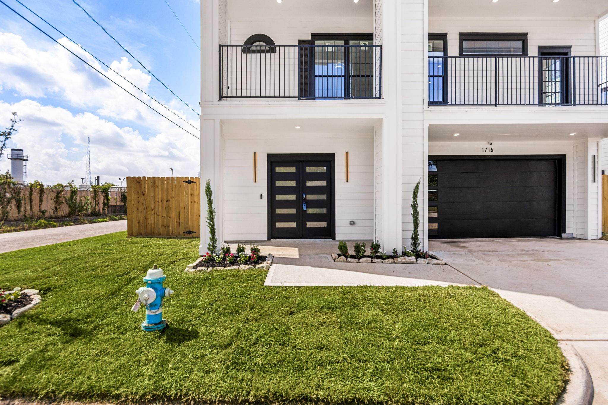 1716 Erin St, Houston, TX 77009 photo