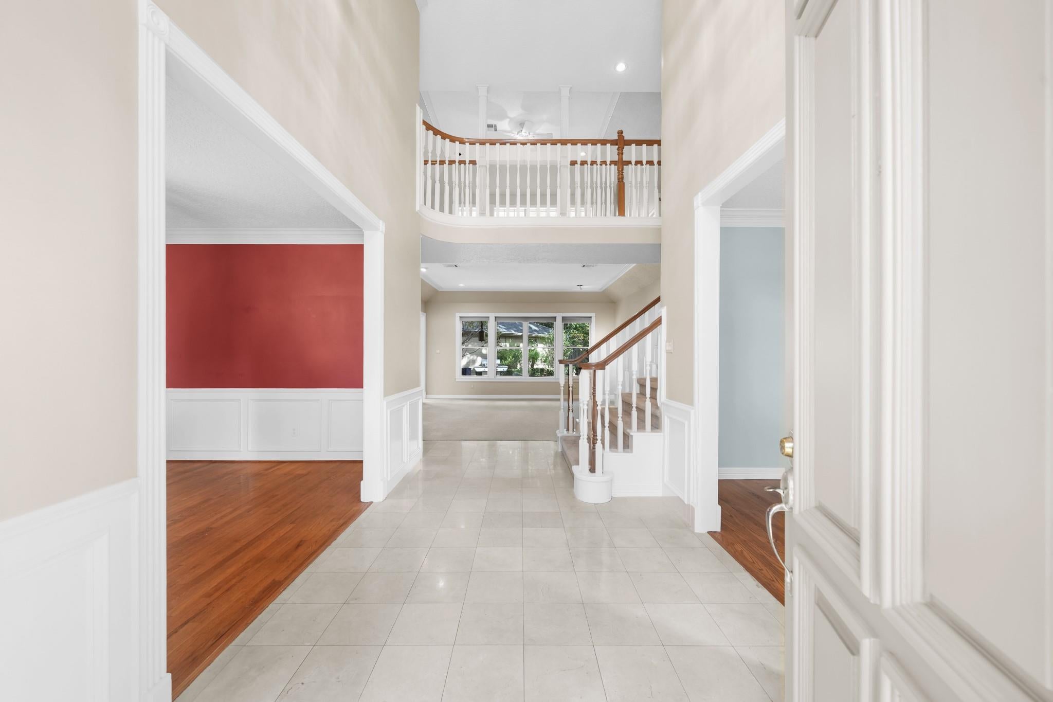 15 Hilshire Grove Ln, Houston, TX 77055 photo