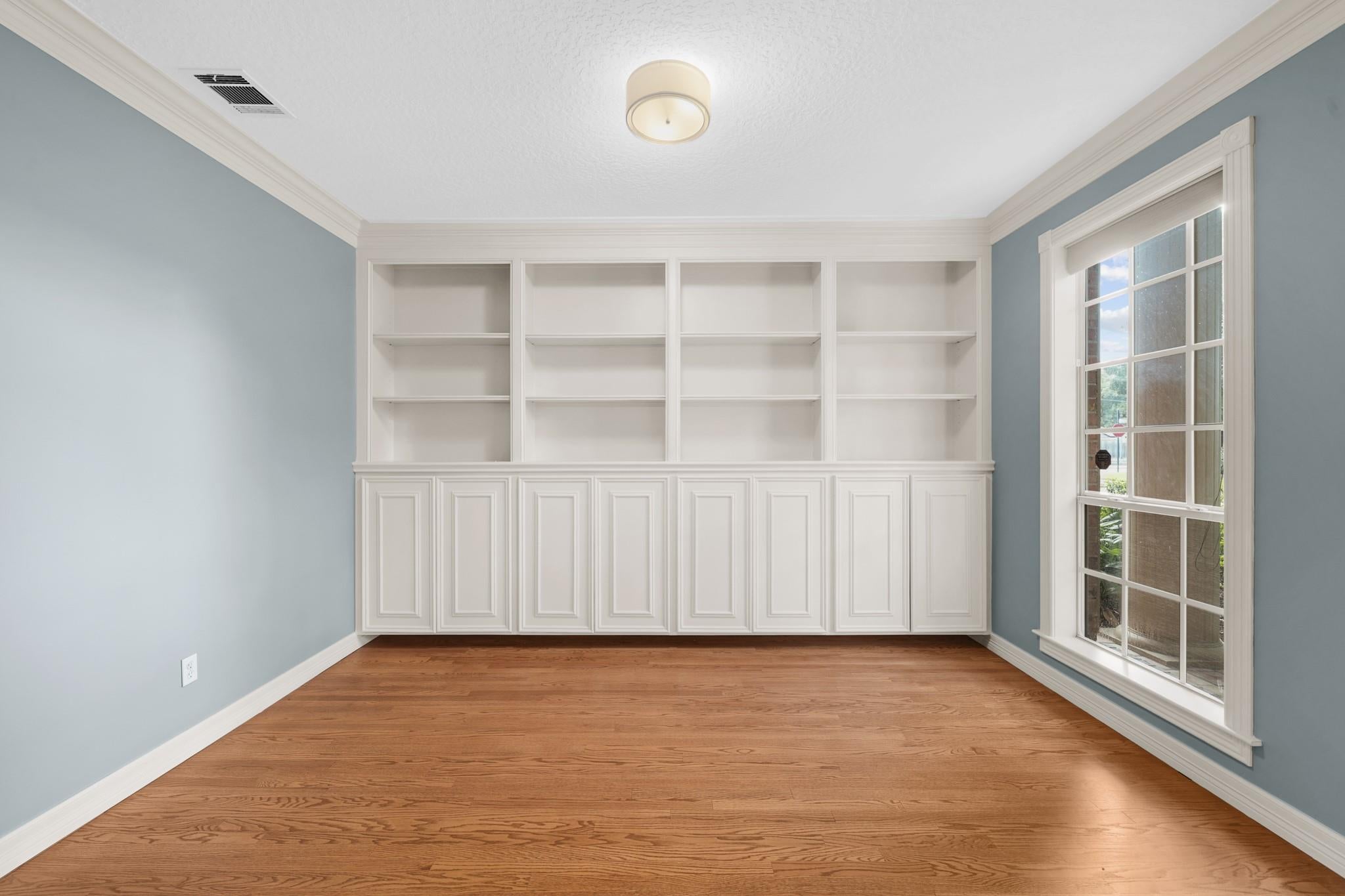 15 Hilshire Grove Ln, Houston, TX 77055 photo