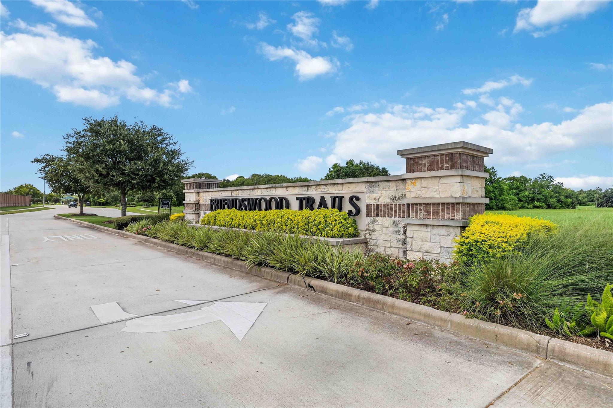 2319 Friendswood Trl, Friendswood, TX 77546 photo