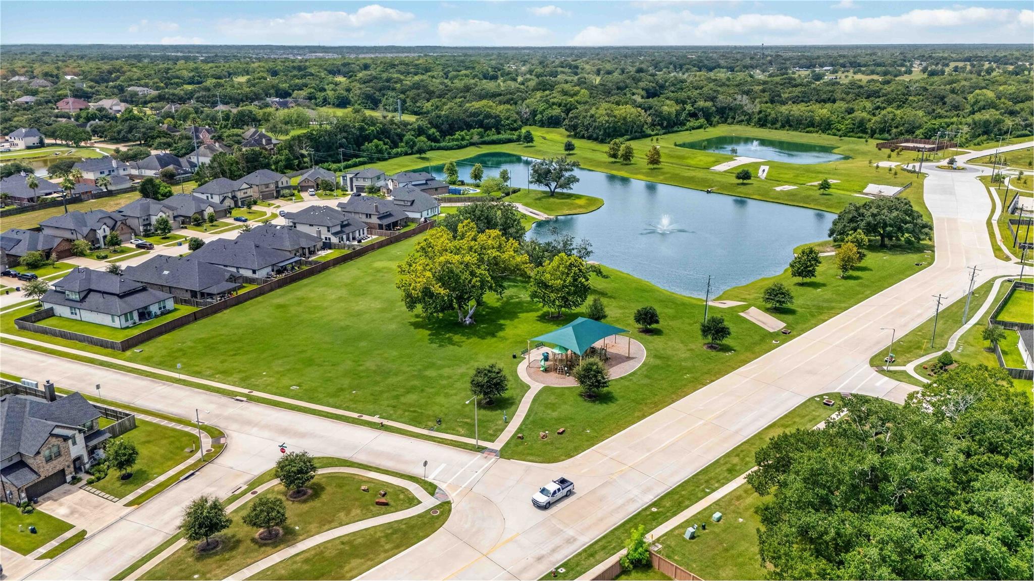 2319 Friendswood Trl, Friendswood, TX 77546 photo