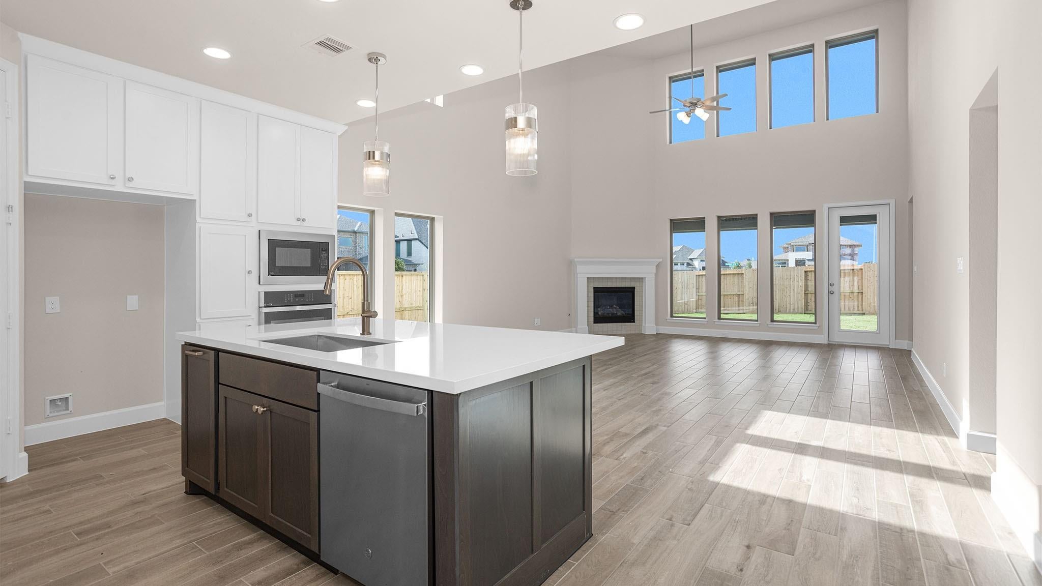 18414 Shaded Sylvan Path, Manvel, TX 77578 photo