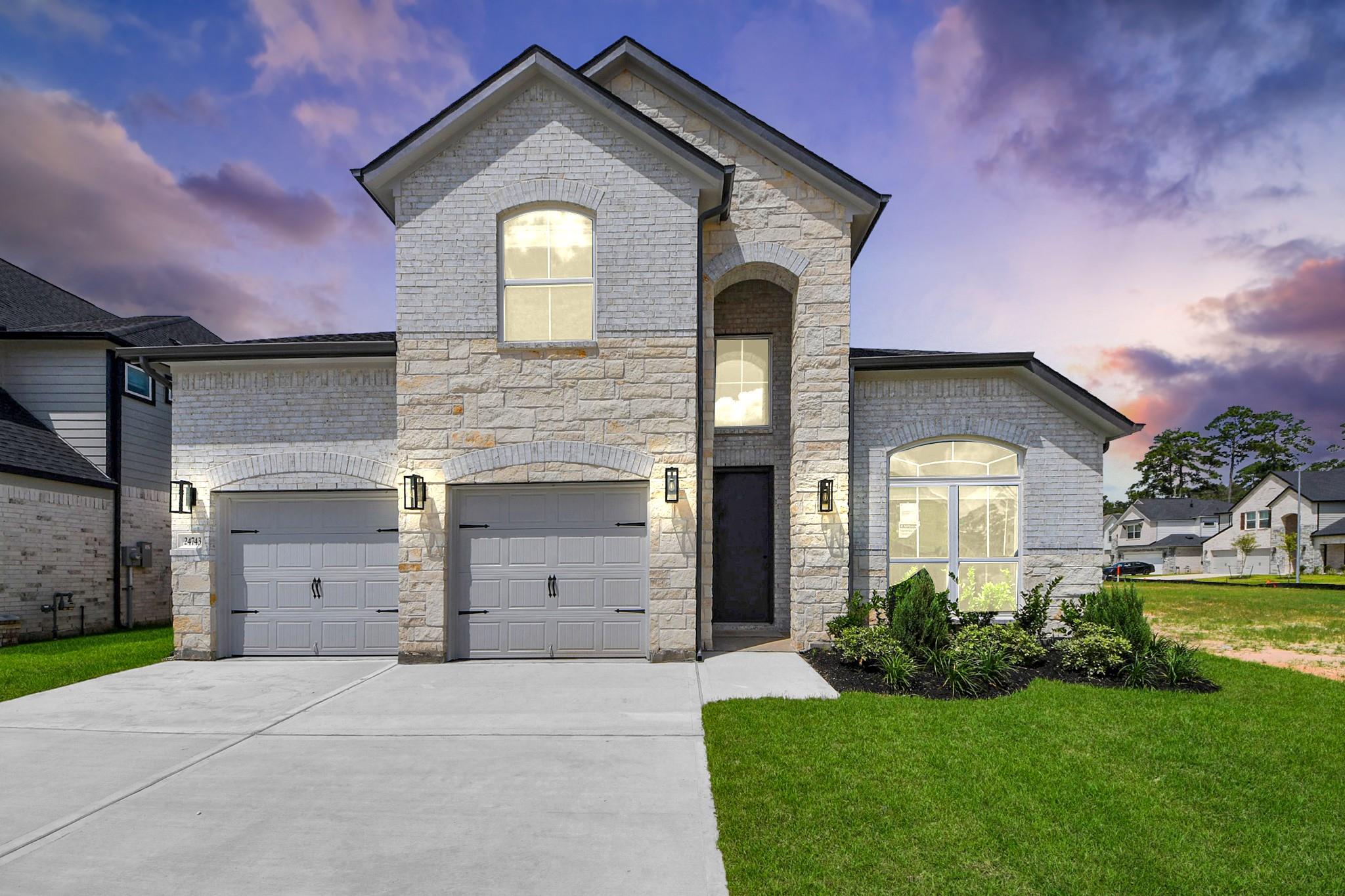 24743 Skerene Woods Dr, Spring, TX 77373
