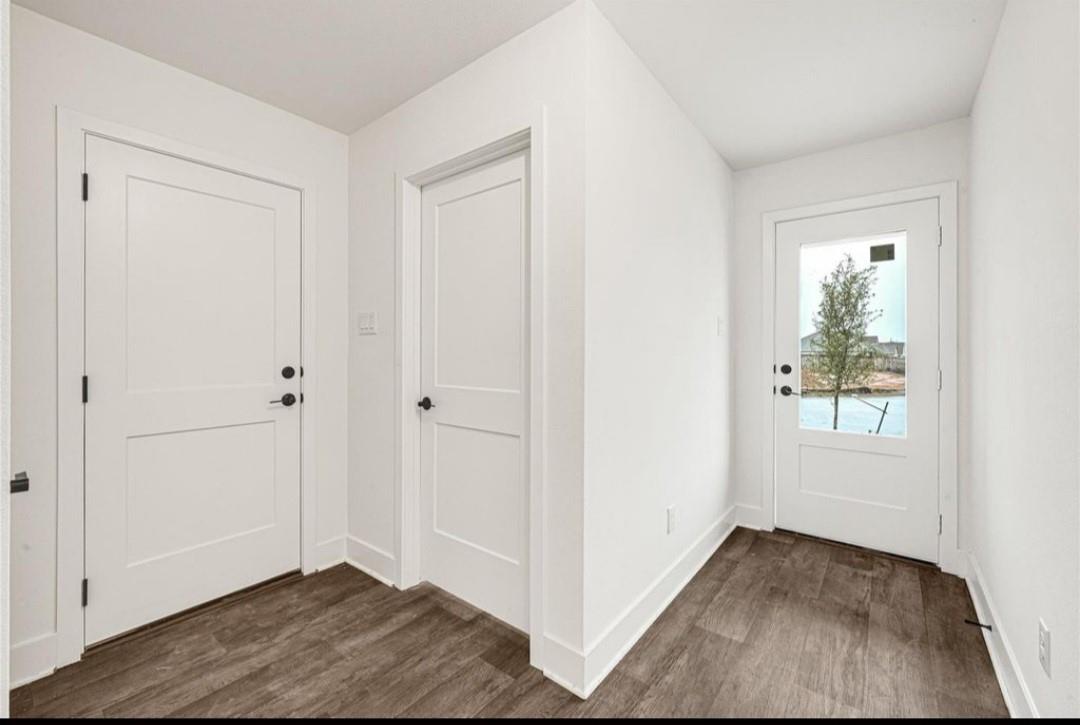 4321 West, Dickinson, TX 77539 photo