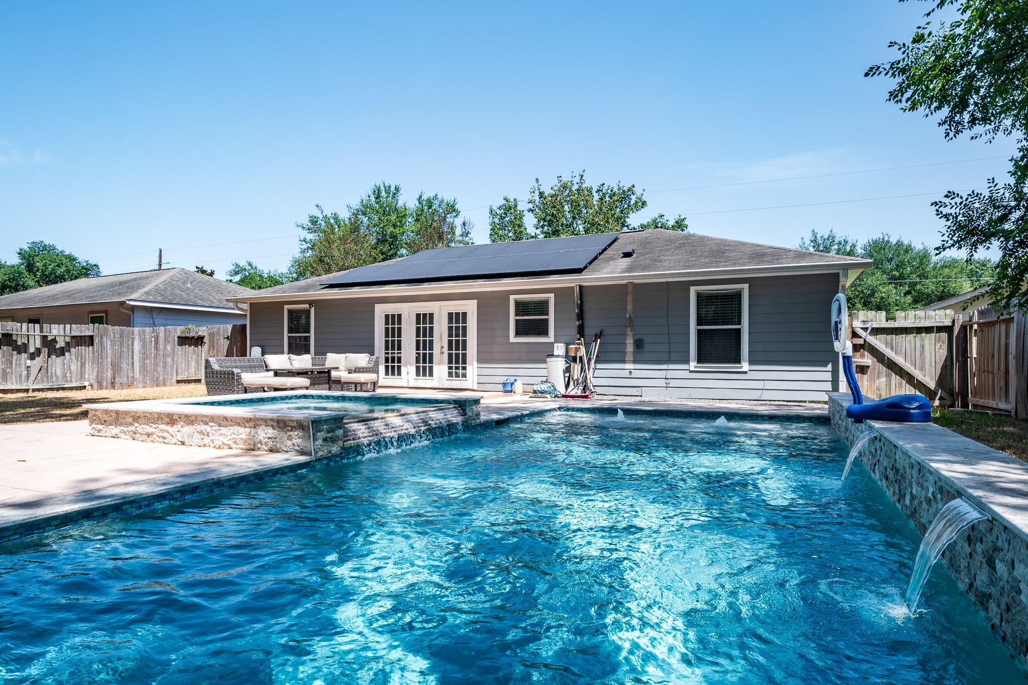 16330 Many Trees Ln, Conroe, TX 77302