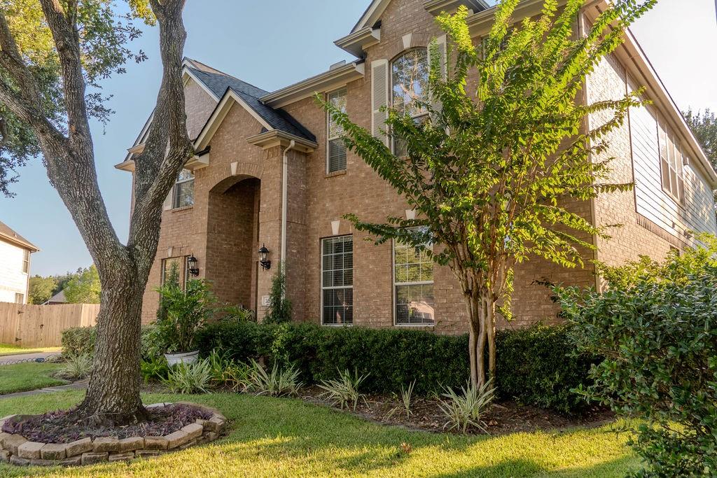 2010 Mountain Creek St, Pearland, TX 77584 photo