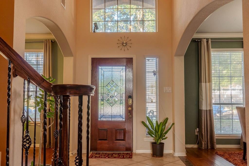2010 Mountain Creek St, Pearland, TX 77584 photo