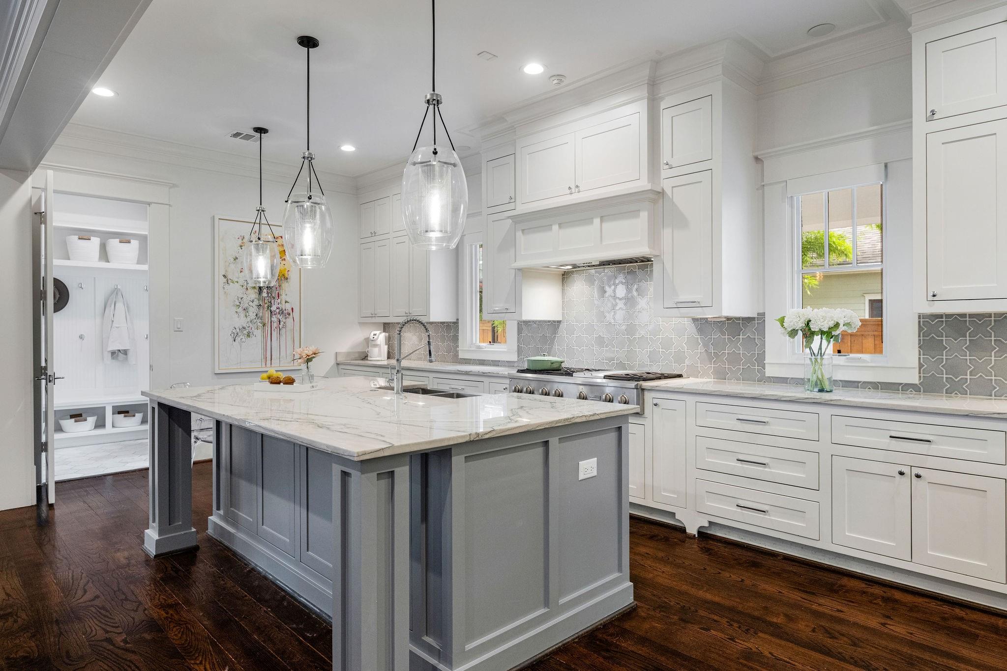 1031 E 7 1/2 St, Houston, TX 77009 photo