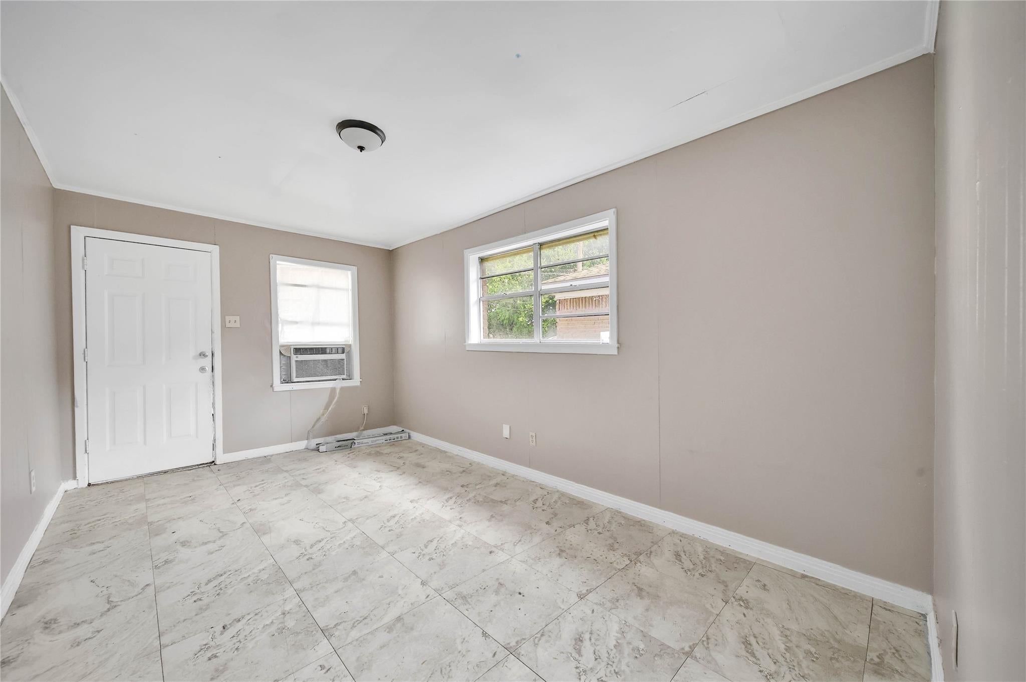 2311 Kabee St, Houston, TX 77020 photo
