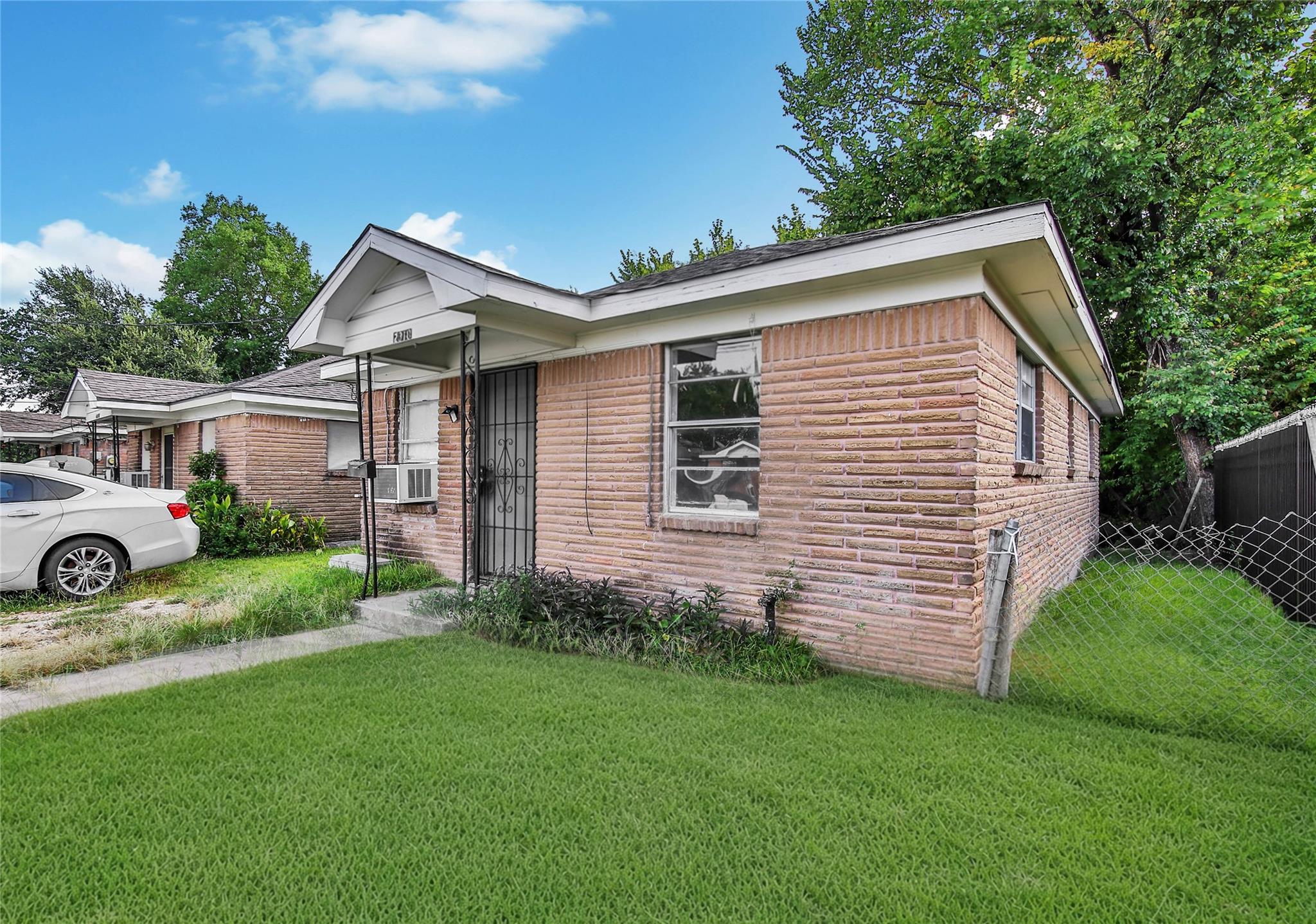 2311 Kabee St, Houston, TX 77020