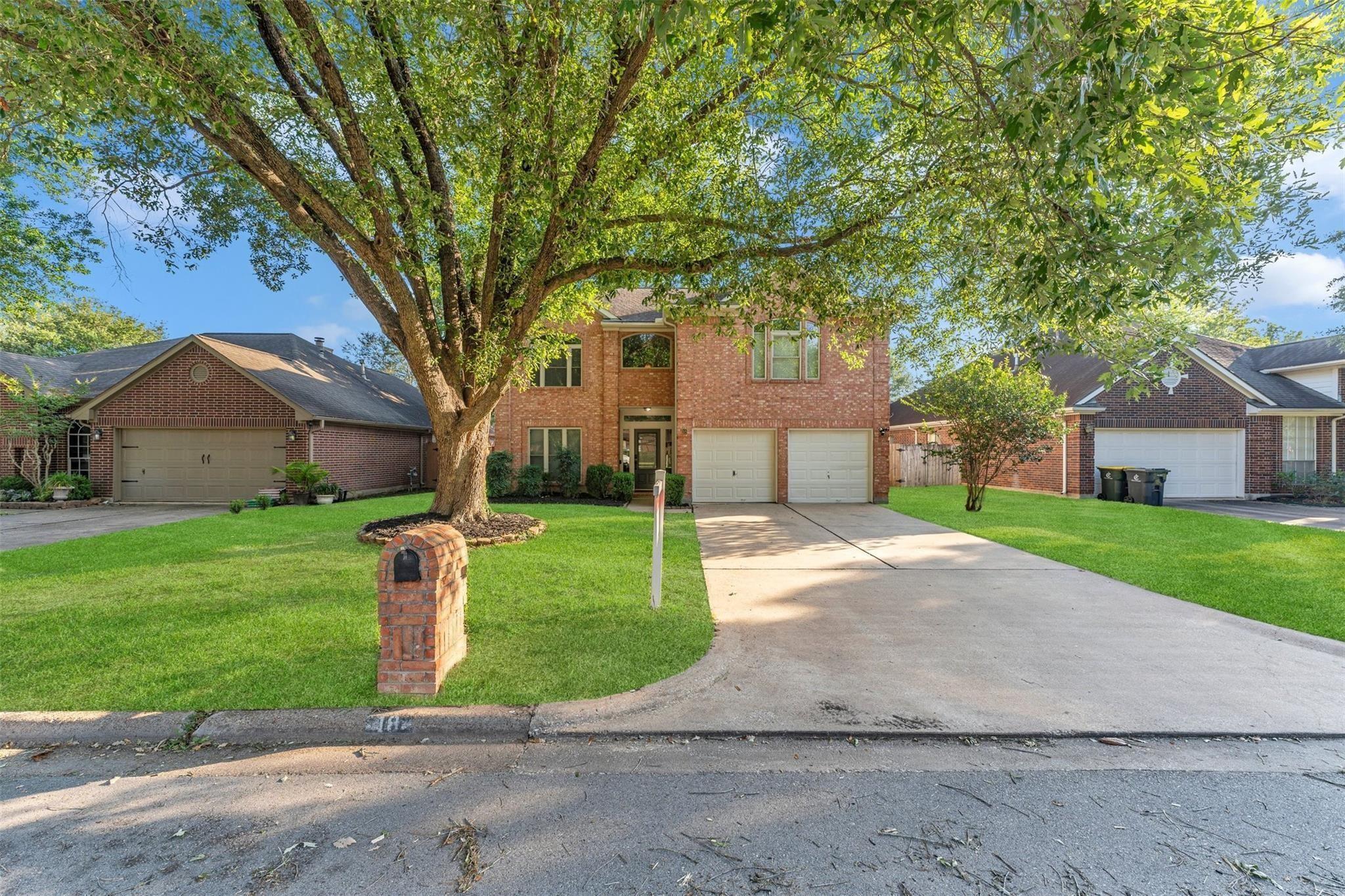18 Dover Dr, Conroe, TX 77304 photo