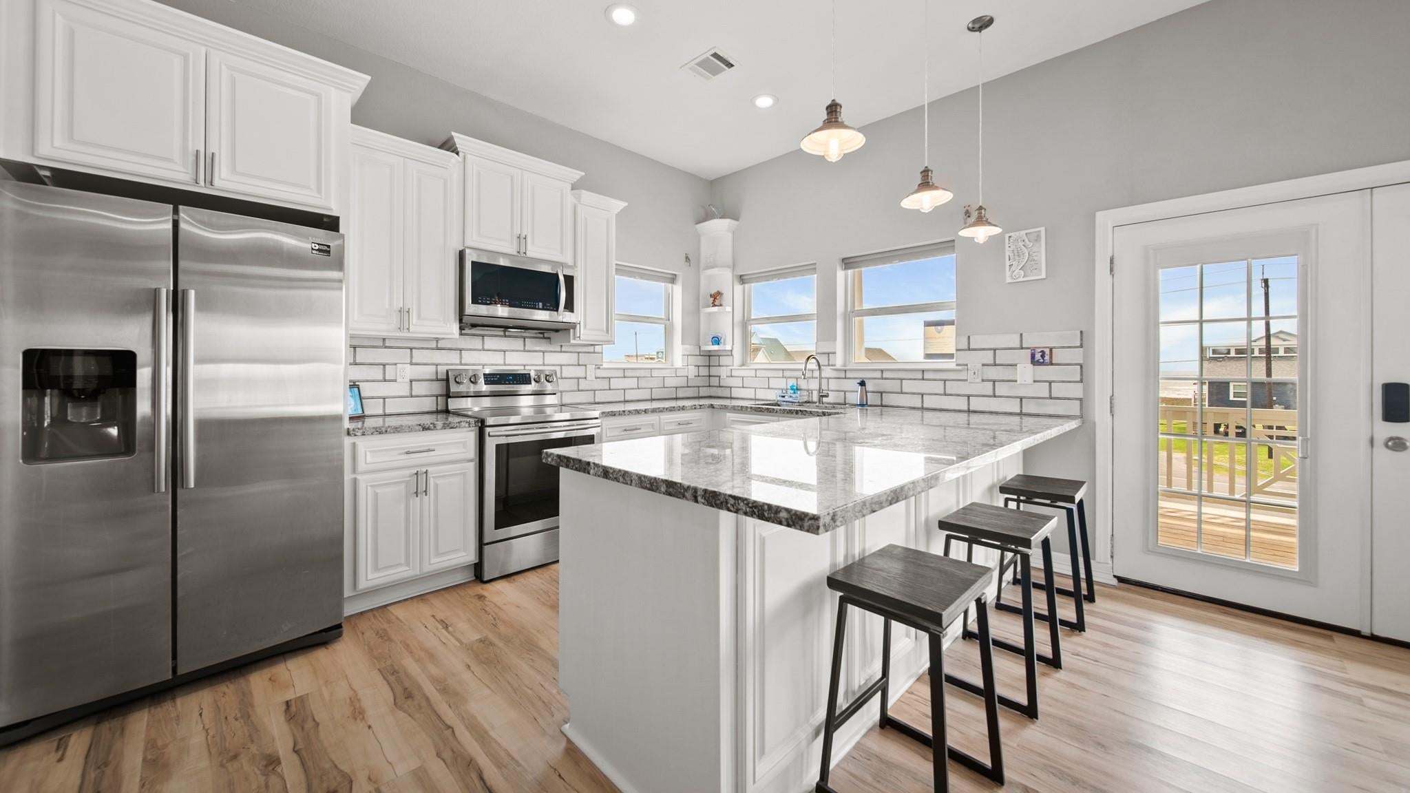 21530 San Luis Pass Rd, Galveston, TX 77554 photo