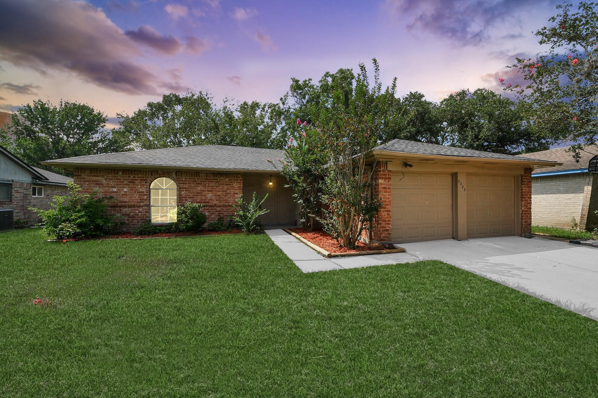 5322 Bulen Ave, Friendswood, TX 77546