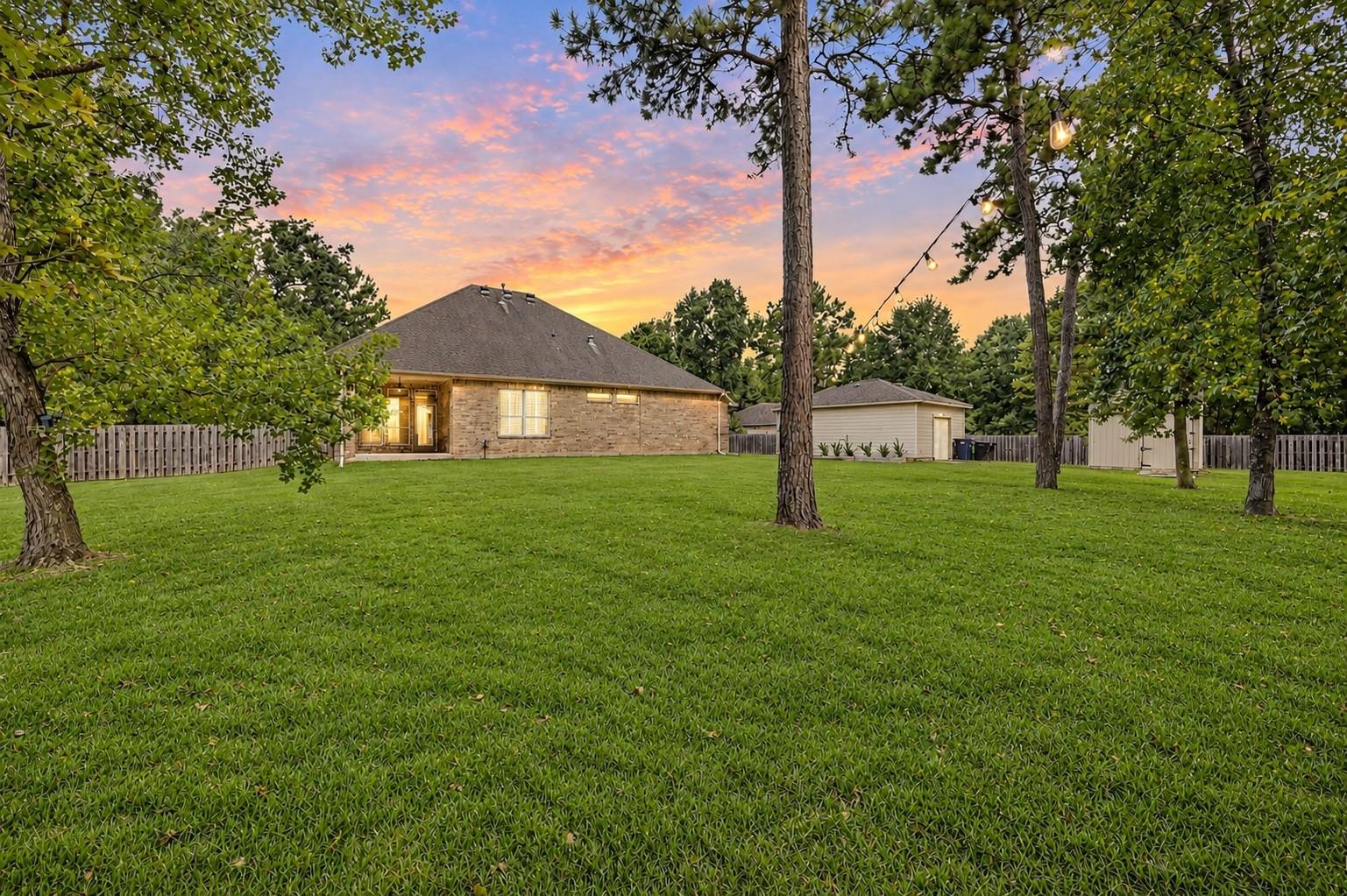 8996 Windjammer Ln, Montgomery, TX 77316 photo