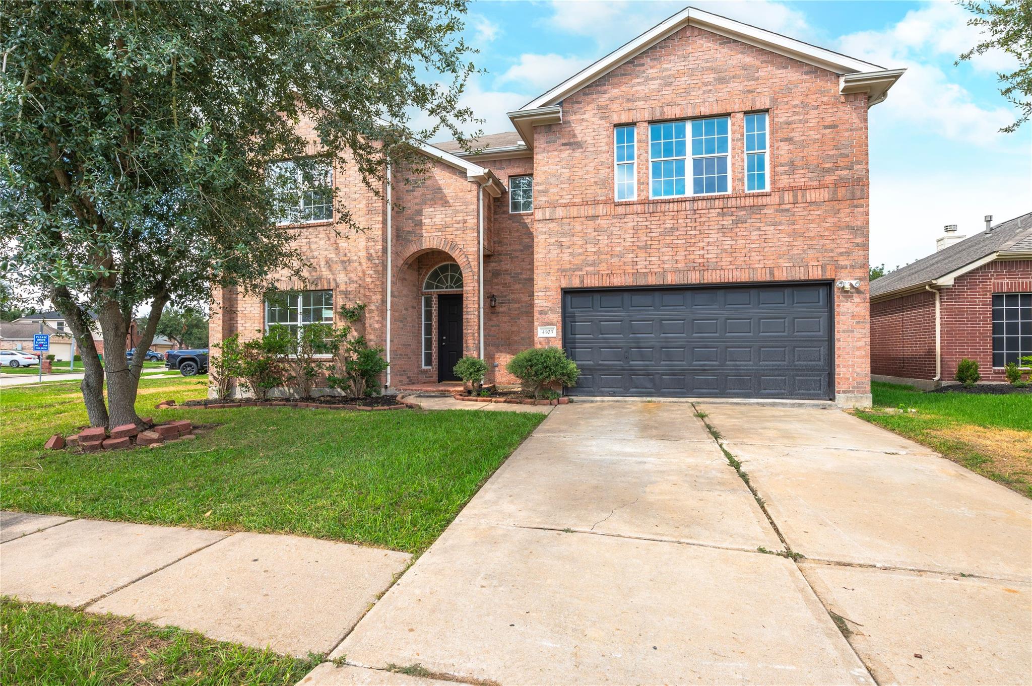 4503 Regal Dr, Baytown, TX 77521