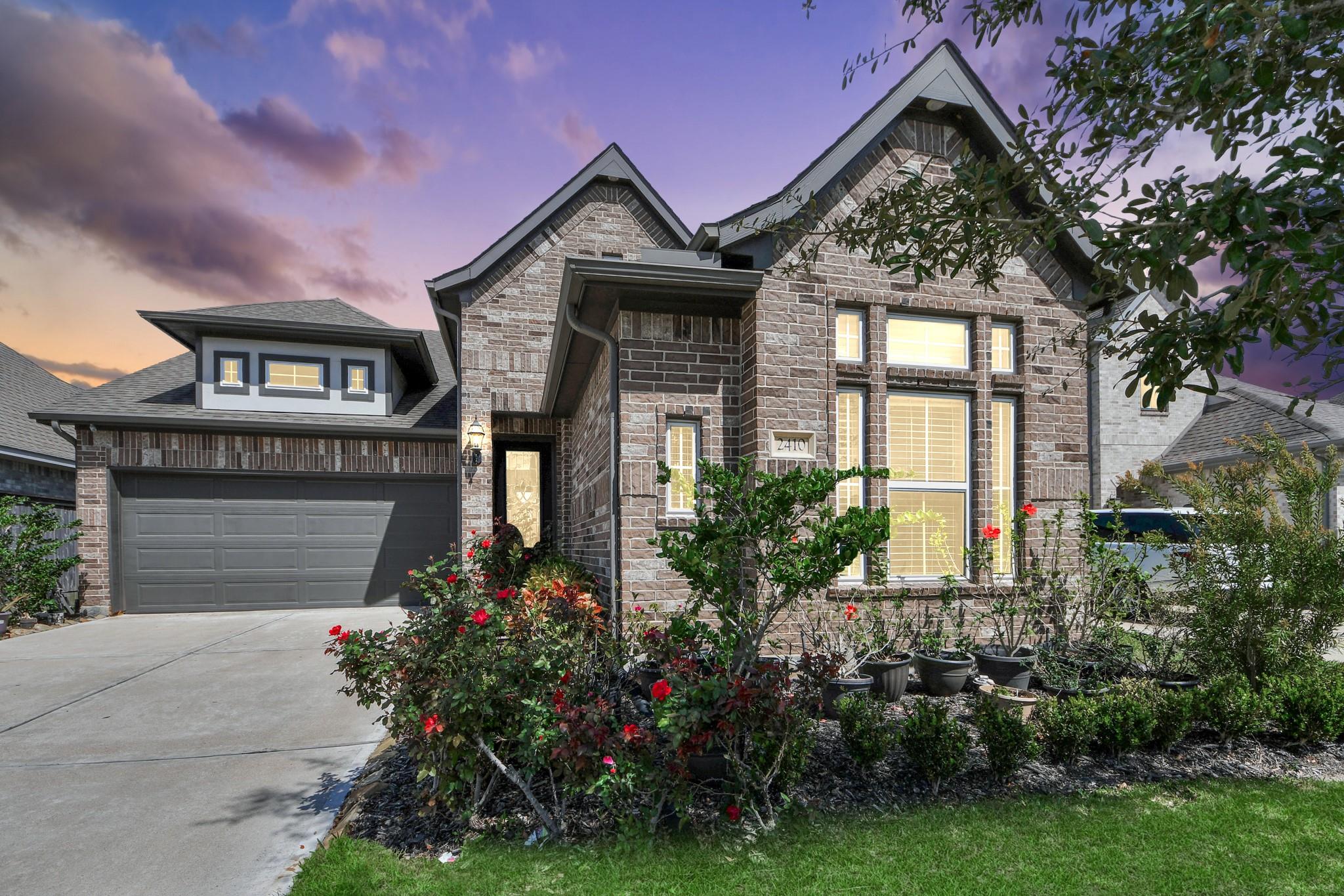 2410 Manor Valley Ln, Sienna Plantation, TX 77459