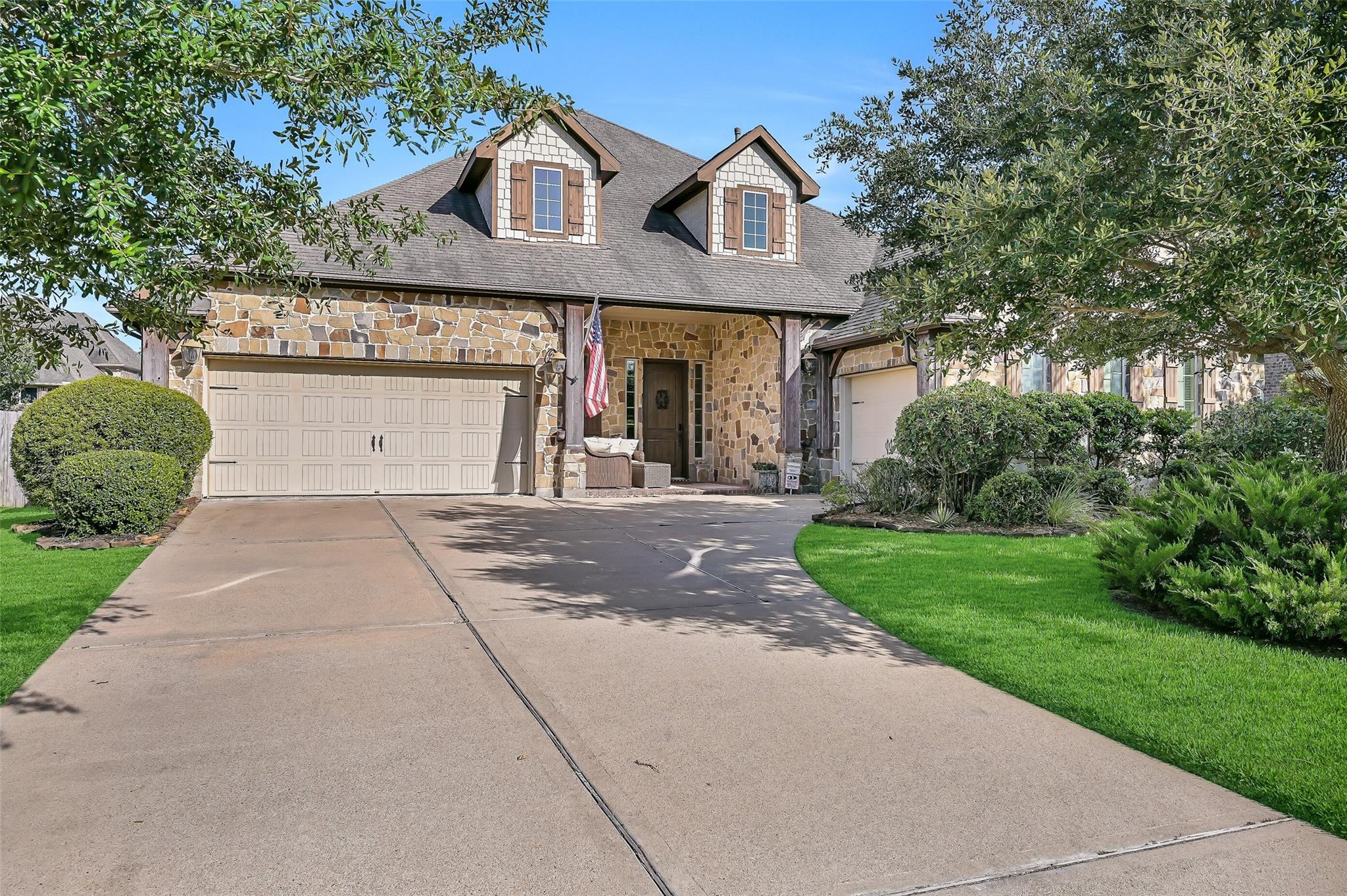 1017 Bolivar Point Ln, Friendswood, TX 77546 photo