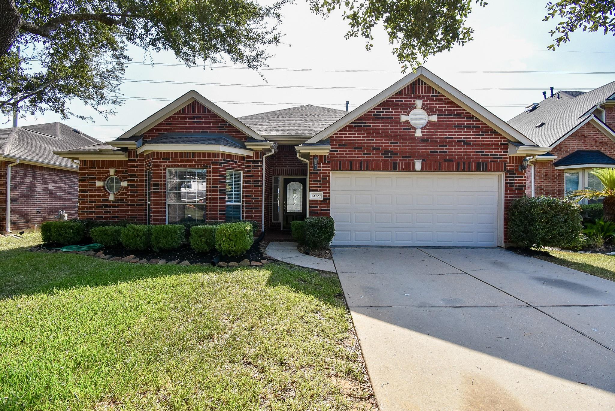 10727 Gilford Crest Dr, Spring, TX 77379