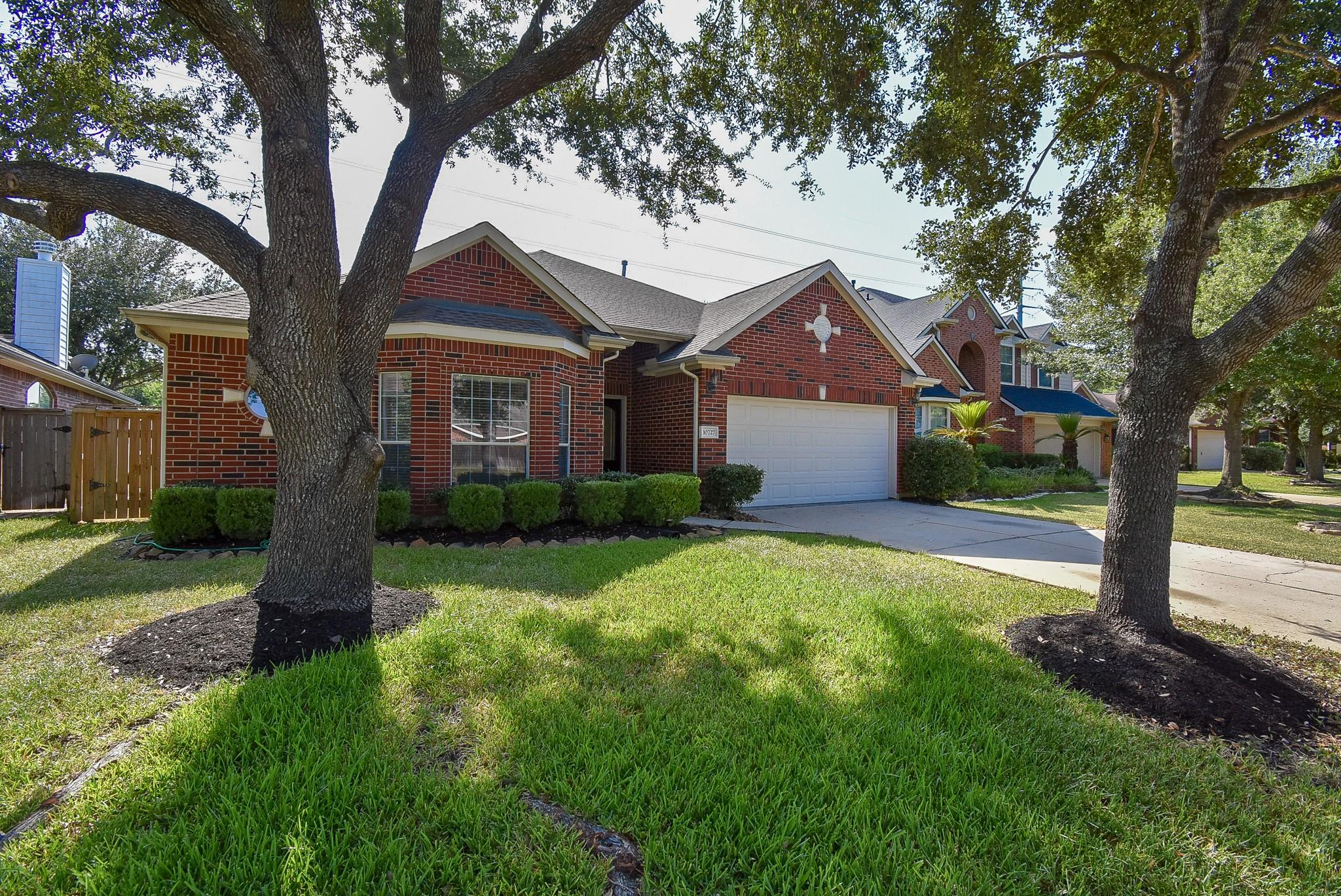 10727 Gilford Crest Dr, Spring, TX 77379 photo