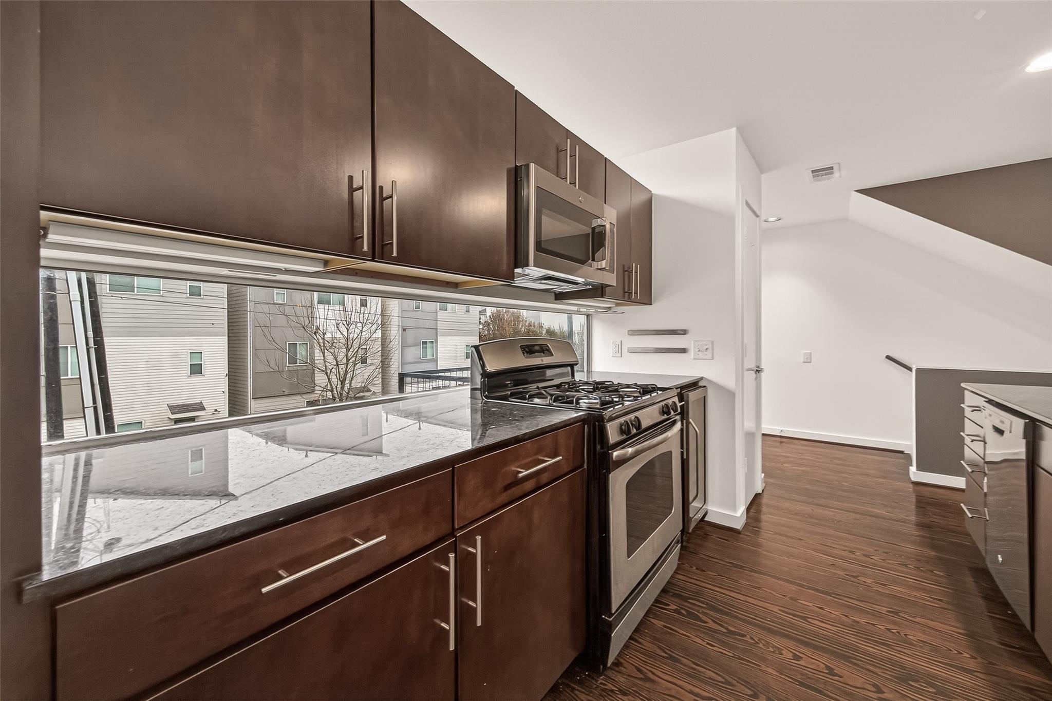 417 Meadow St, Houston, TX 77020 photo