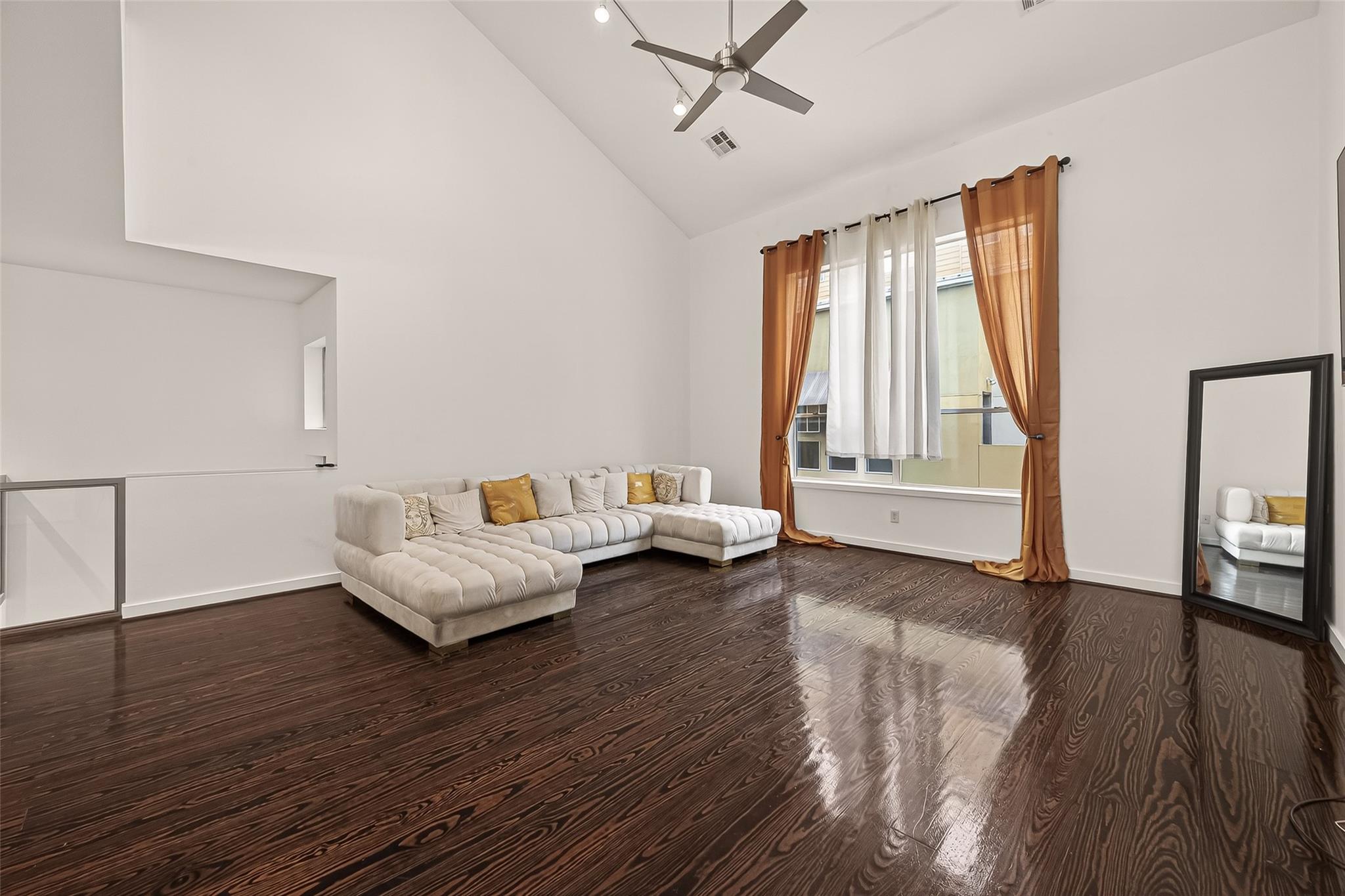 417 Meadow St, Houston, TX 77020
