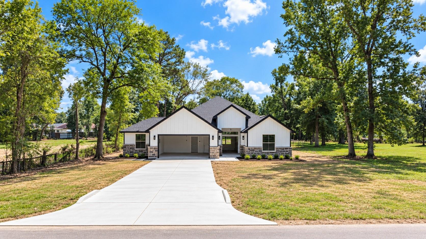 16750 Oak Knoll Dr, Porter, TX 77365