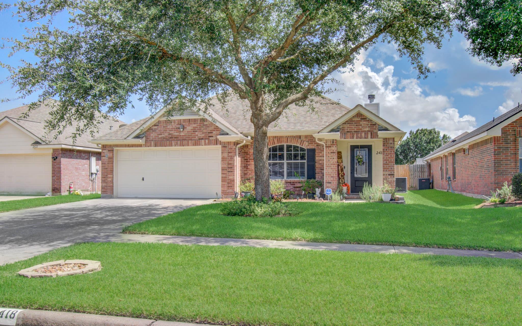 2418 Seguine Dr, Deer Park, TX 77536