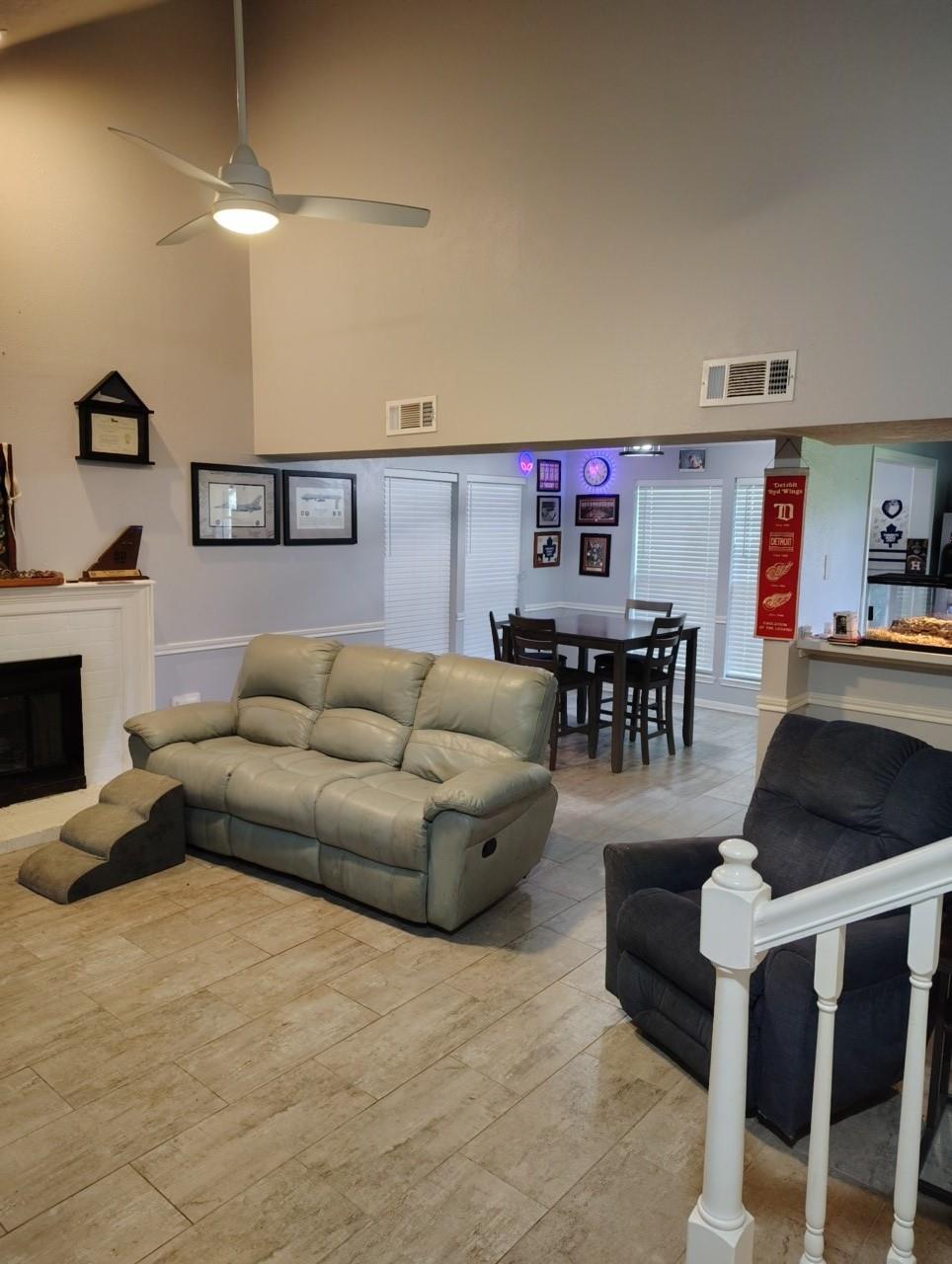 14244 Oak Chase Dr, Houston, TX 77062 photo