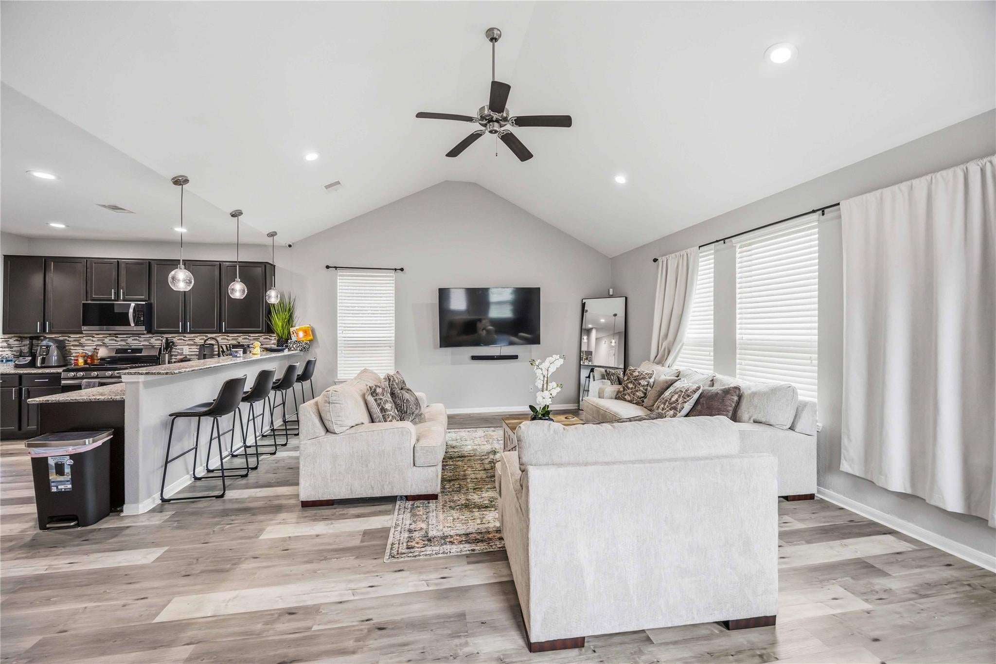 14702 Meadow Acre Trl, Houston, TX 77049 photo