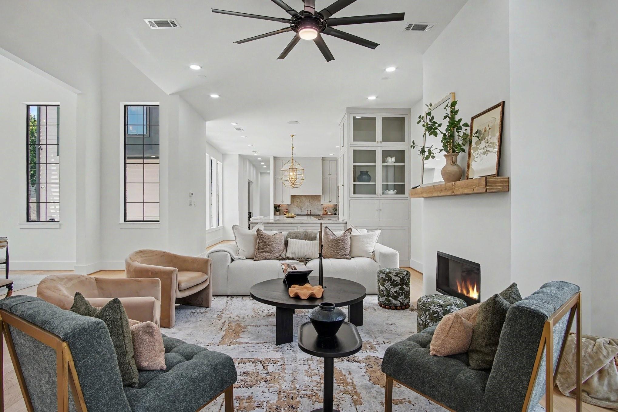 705 Walton St, Houston, TX 77009 photo