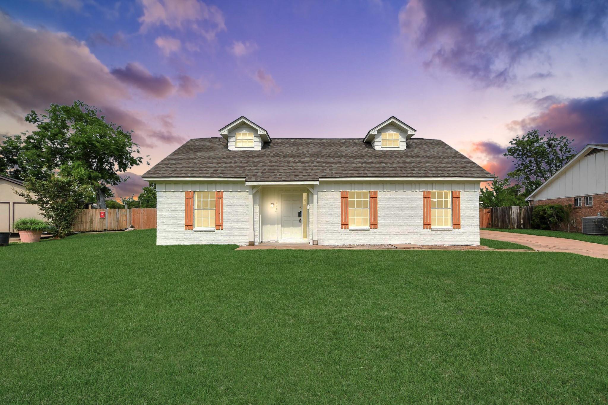 7230 Pella Dr, Houston, TX 77036
