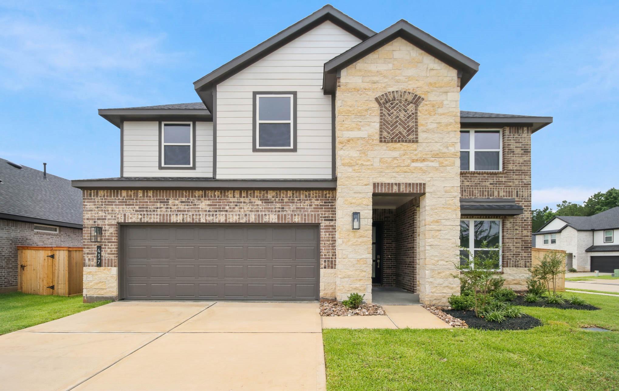 437 Summerset Landing Ct, Conroe, TX 77304