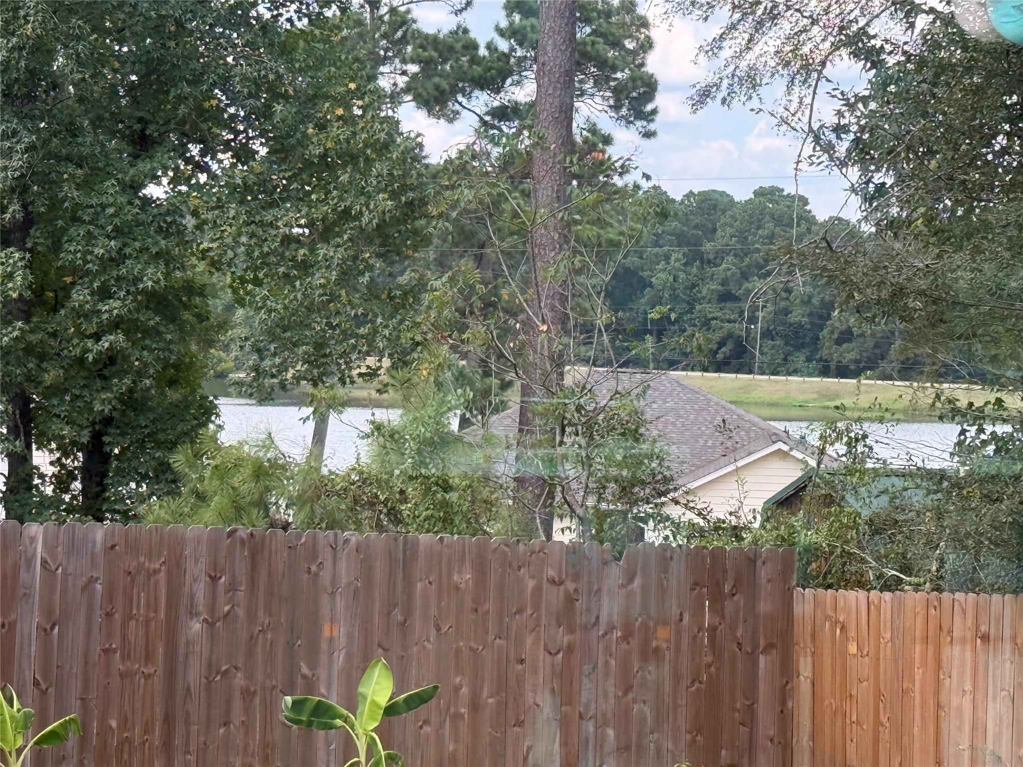 10595 Royal Andrews, Conroe, TX 77303 photo