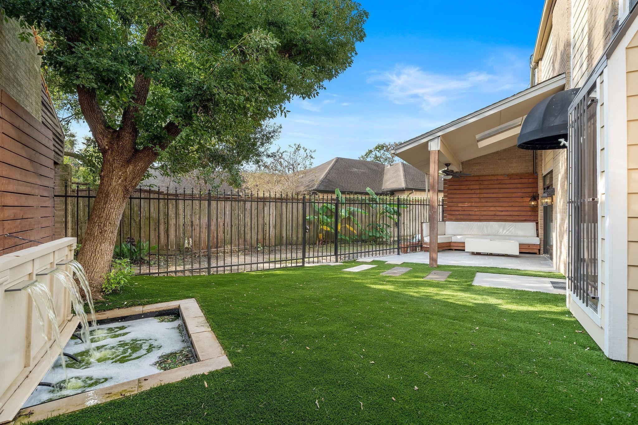 1111 Potomac Dr #B, Houston, TX 77057 photo
