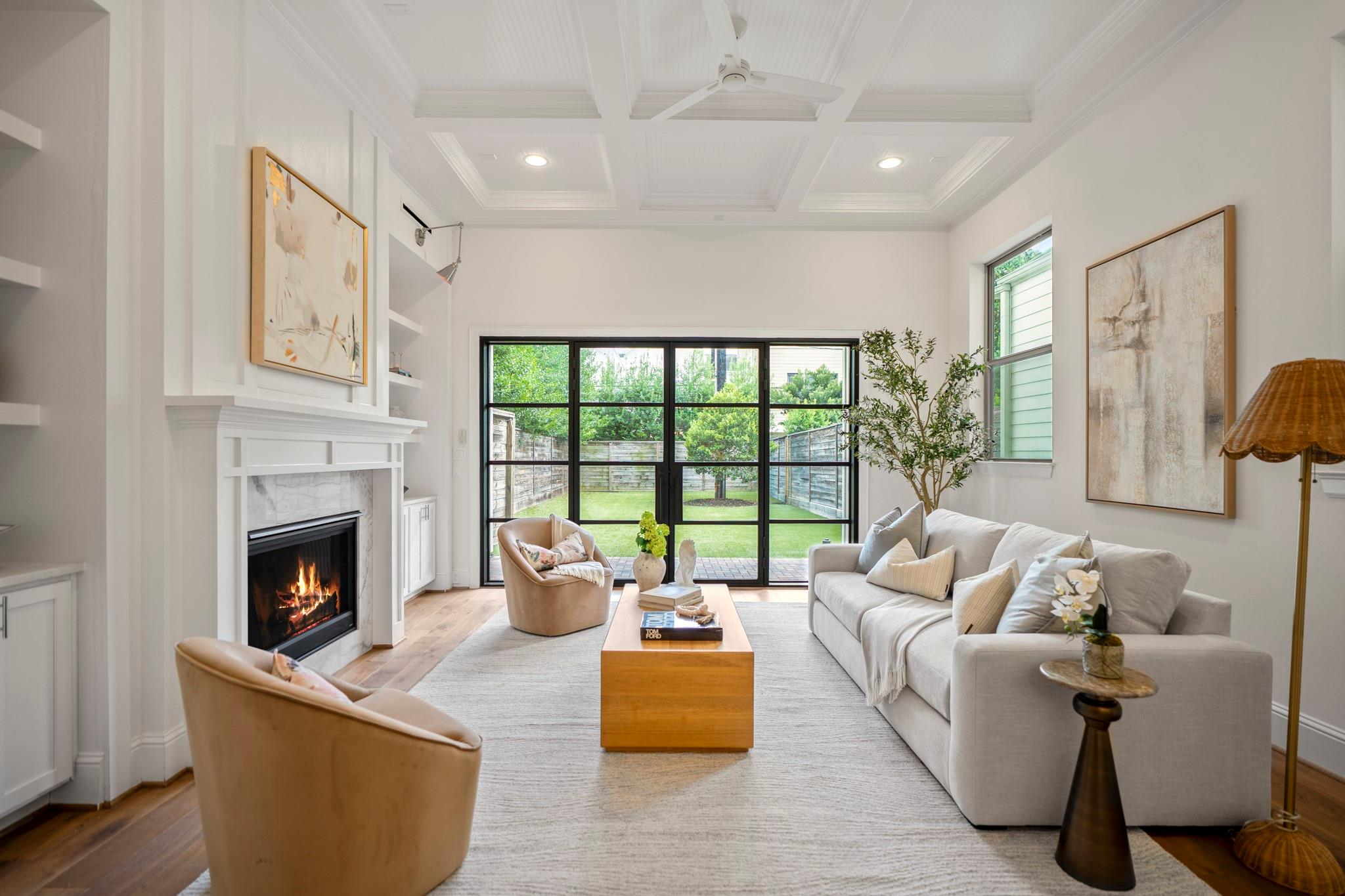 536 W 26 St, Houston, TX 77008 photo
