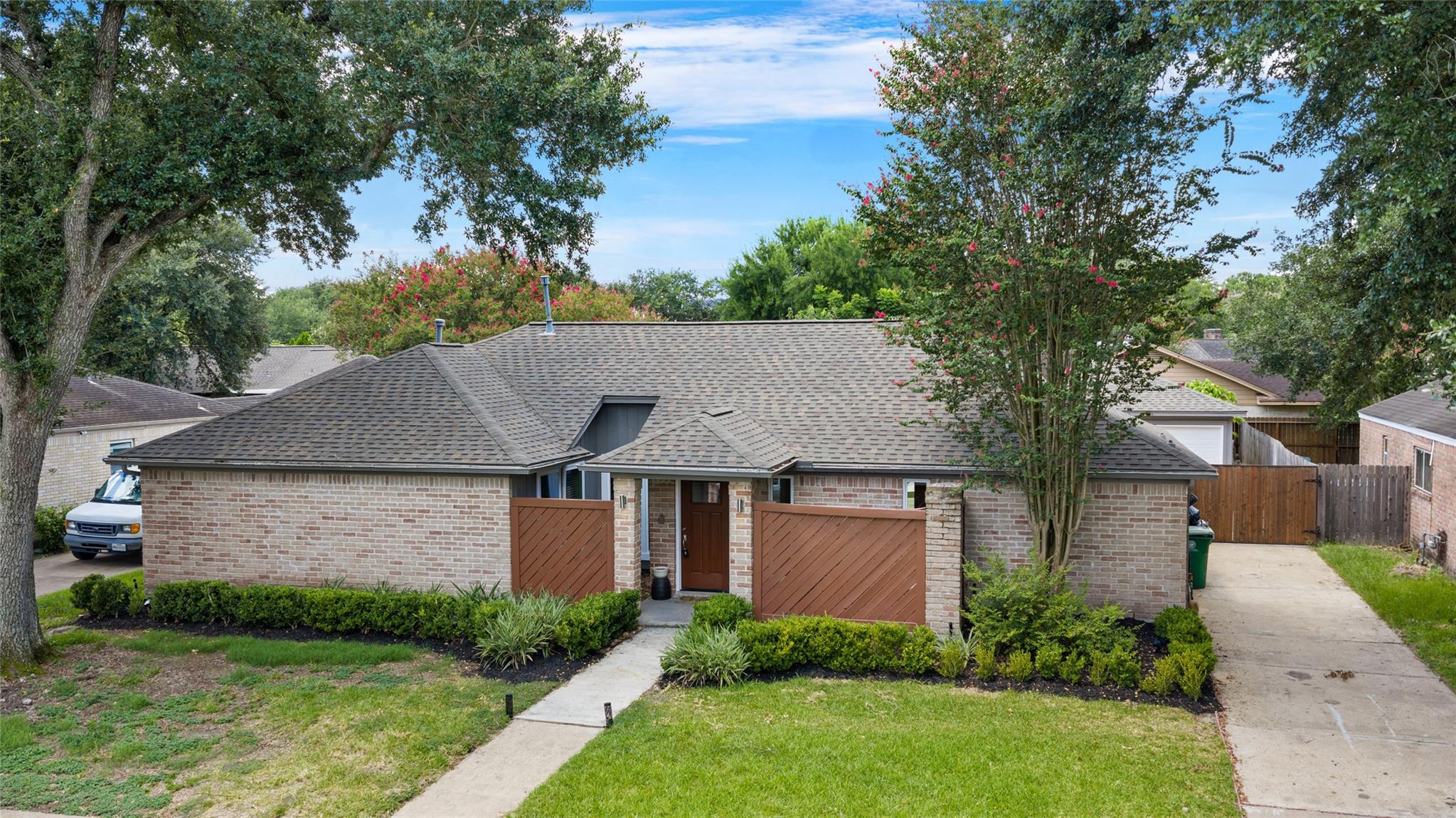 12414 Rockampton Dr, Houston, TX 77031 photo