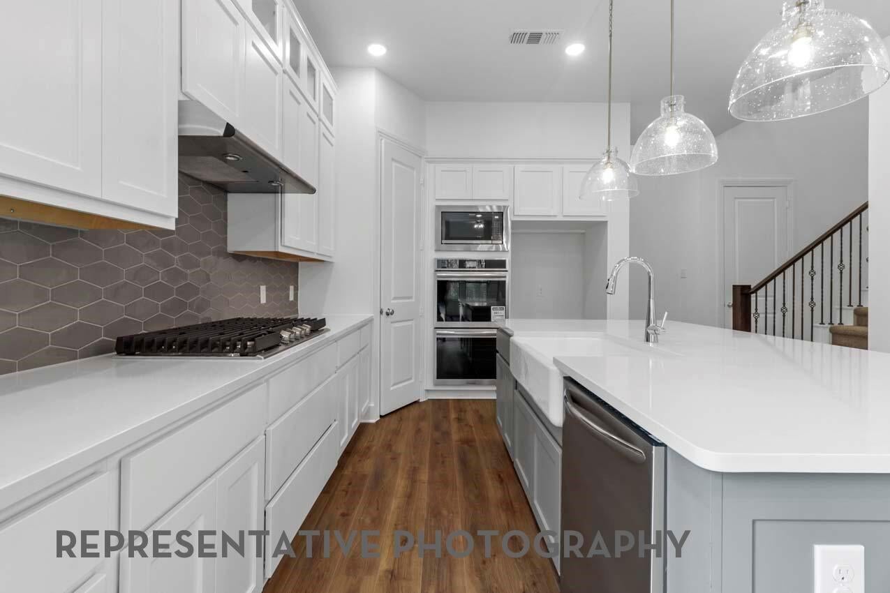 3007 Solace Spring Ln, Webster, TX 77598 photo